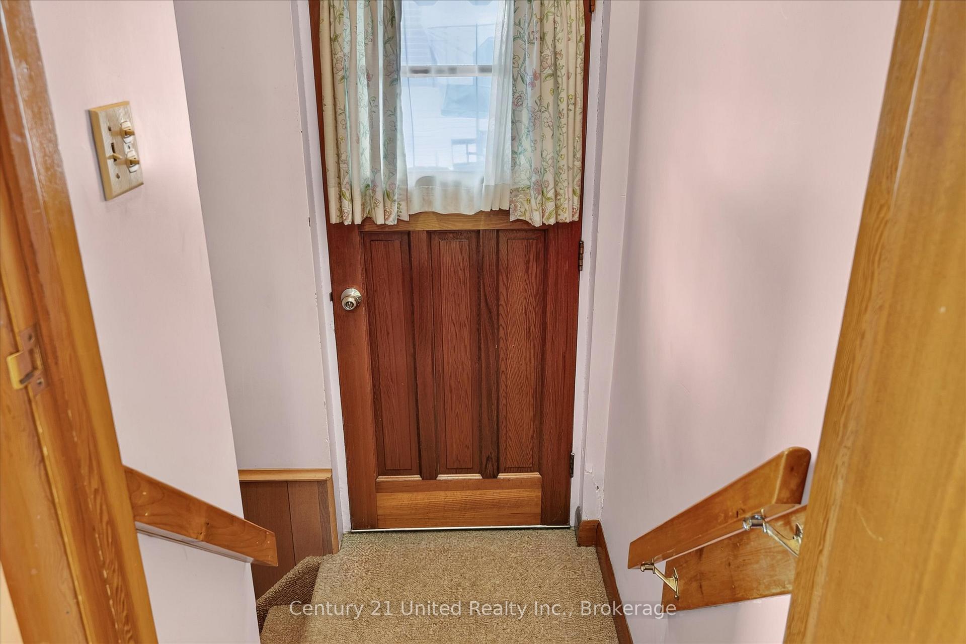 Photo 17 of 1031 Oriole Drive, Peterborough, Northcrest Ward 5 — HOMEH