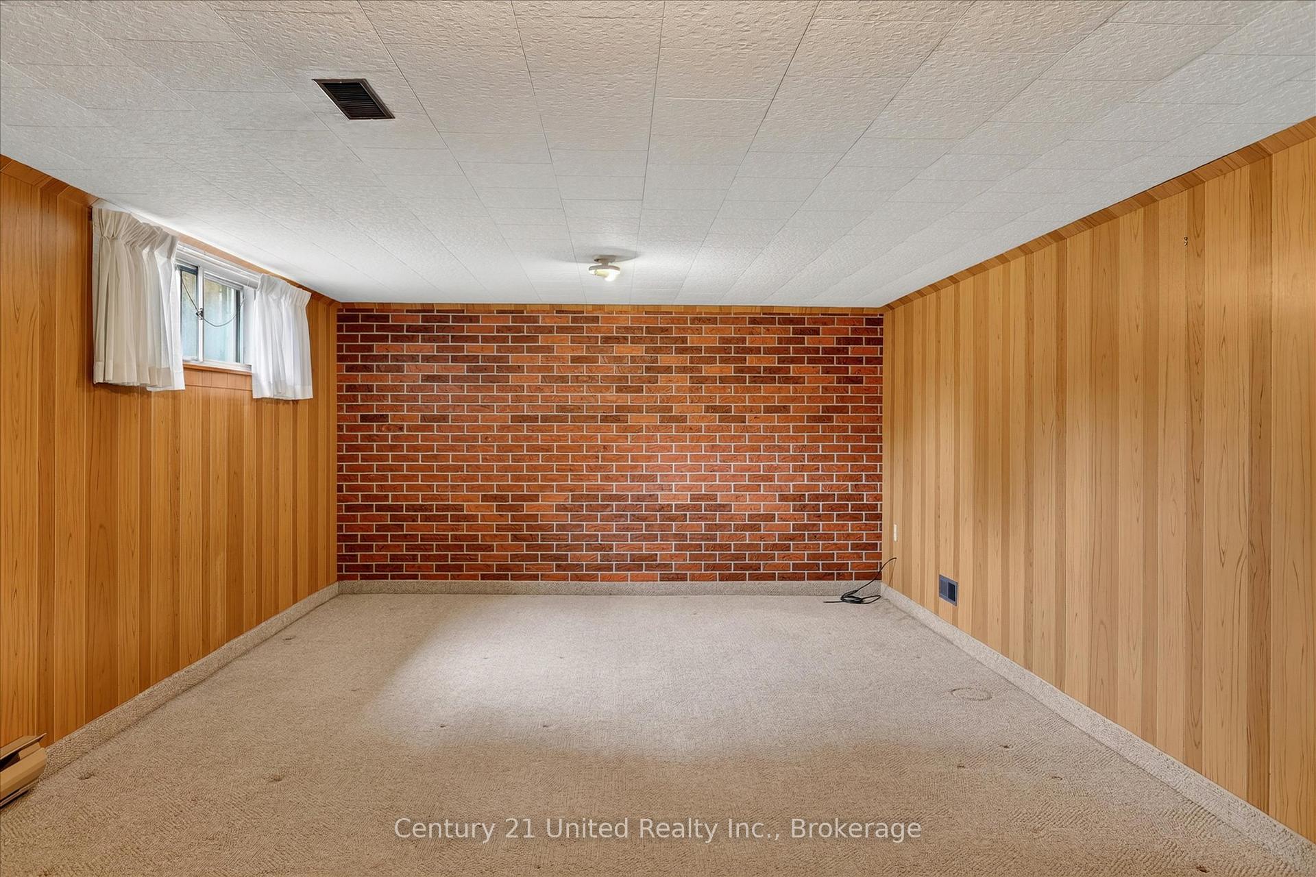 Photo 22 of 1031 Oriole Drive, Peterborough, Northcrest Ward 5 — HOMEH
