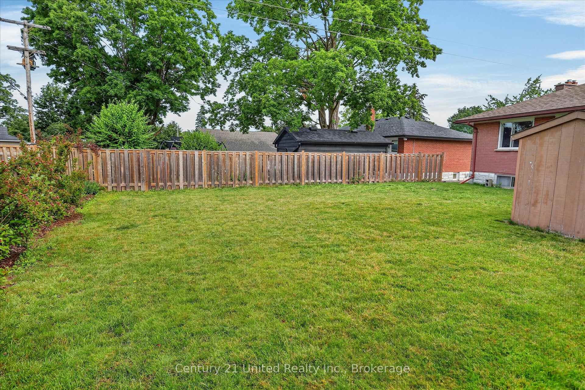 Photo 26 of 1031 Oriole Drive, Peterborough, Northcrest Ward 5 — HOMEH