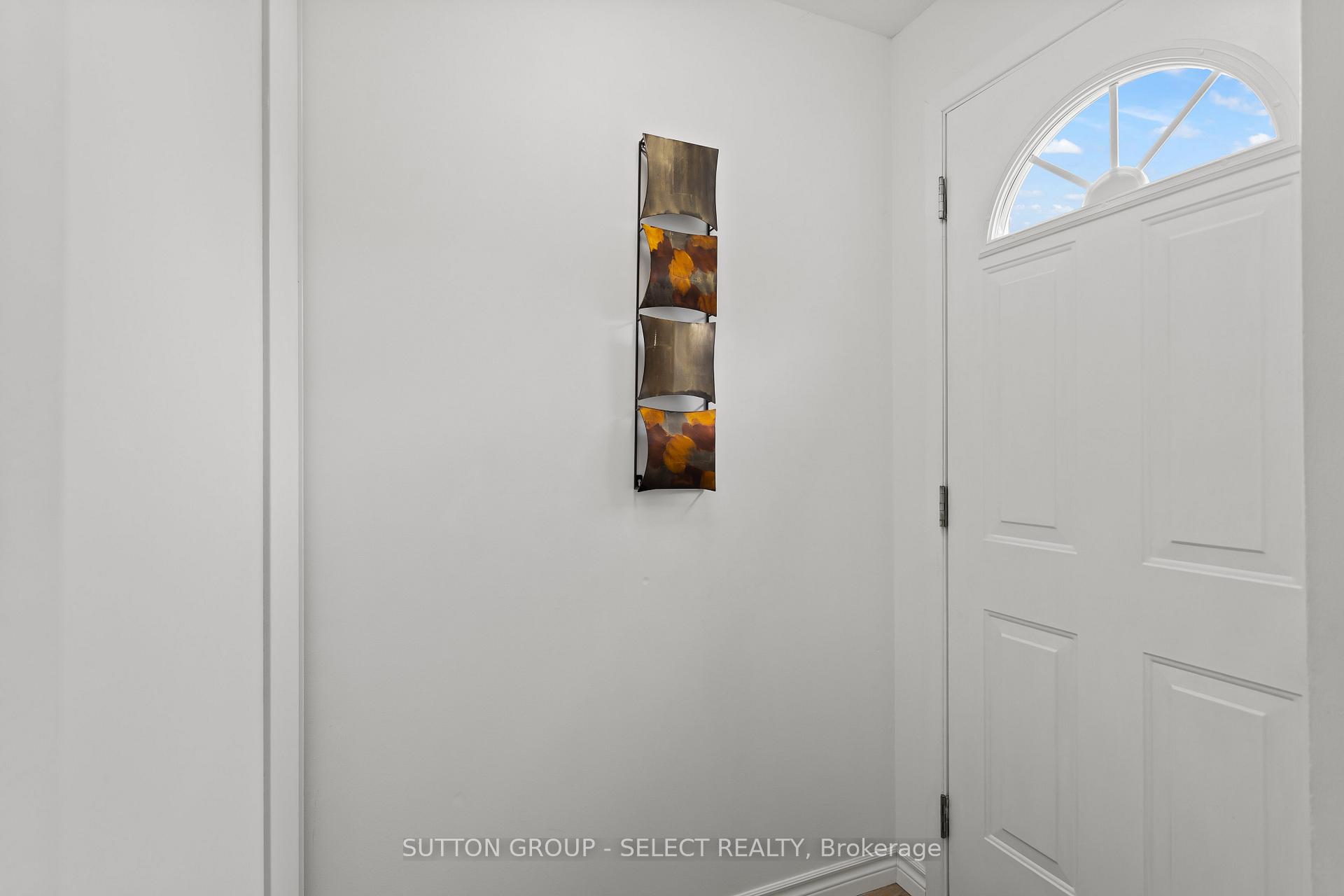 Photo 5 of Unit 64, 40 Tiffany Drive, London, East I — HOMEH