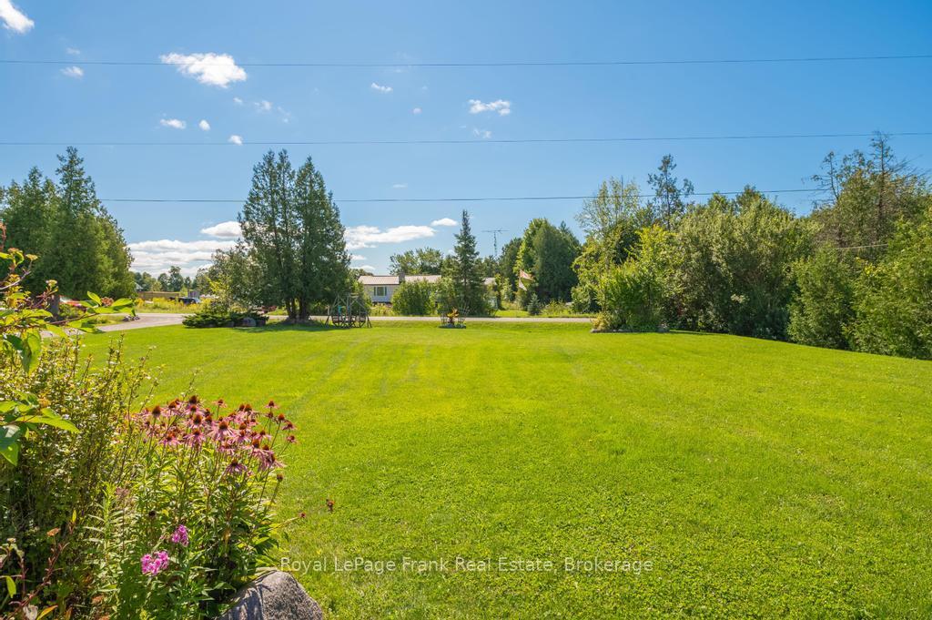 Photo 7 of 406 Lakehurst Circle Road, Trent Lakes — HOMEH