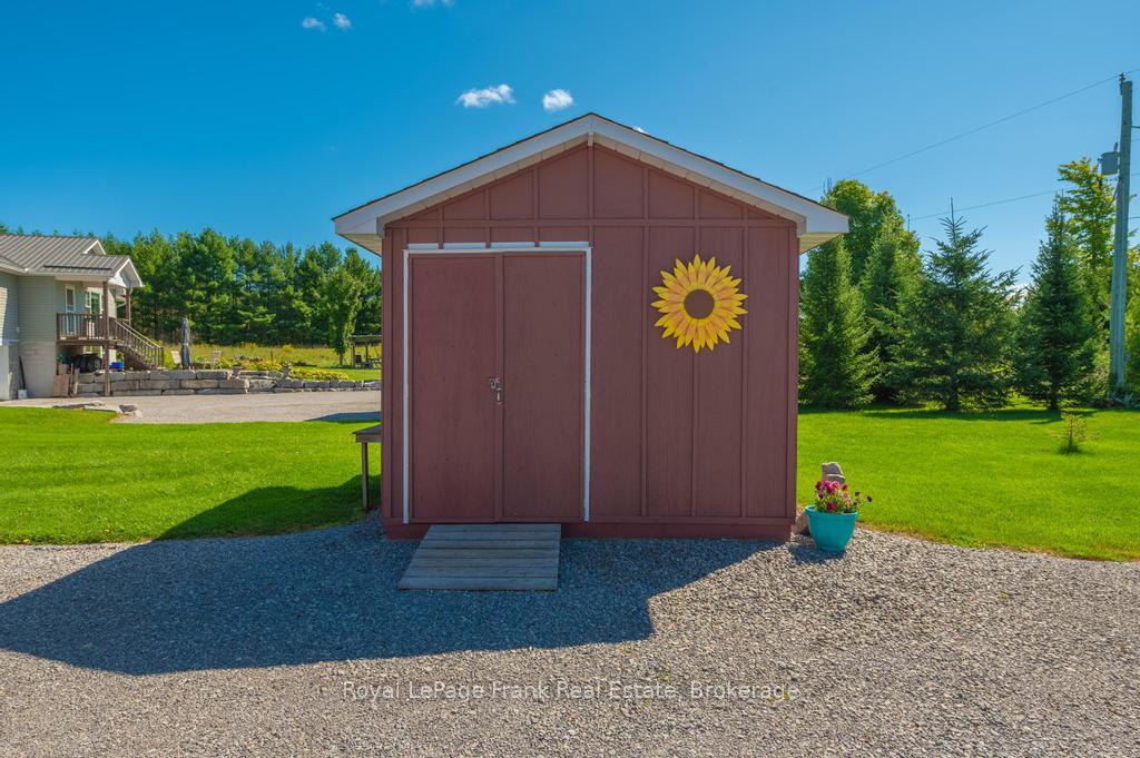 Photo 9 of 406 Lakehurst Circle Road, Trent Lakes — HOMEH