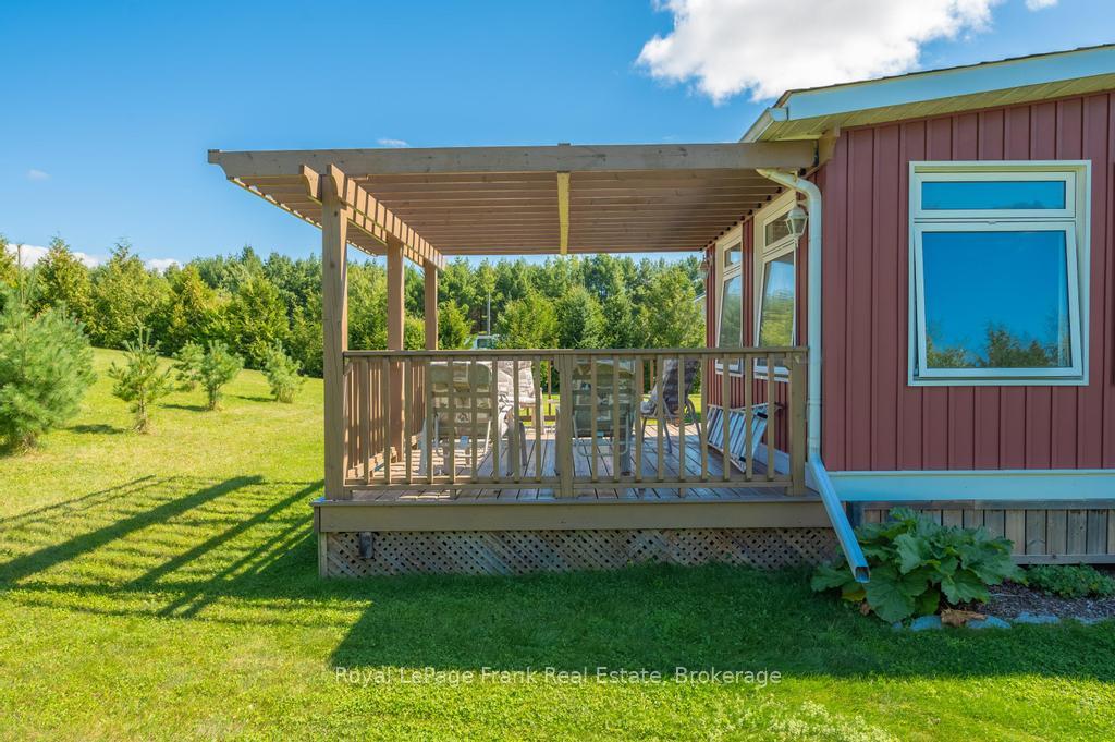 Photo 10 of 406 Lakehurst Circle Road, Trent Lakes — HOMEH
