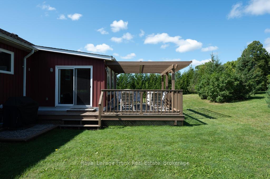 Photo 11 of 406 Lakehurst Circle Road, Trent Lakes — HOMEH