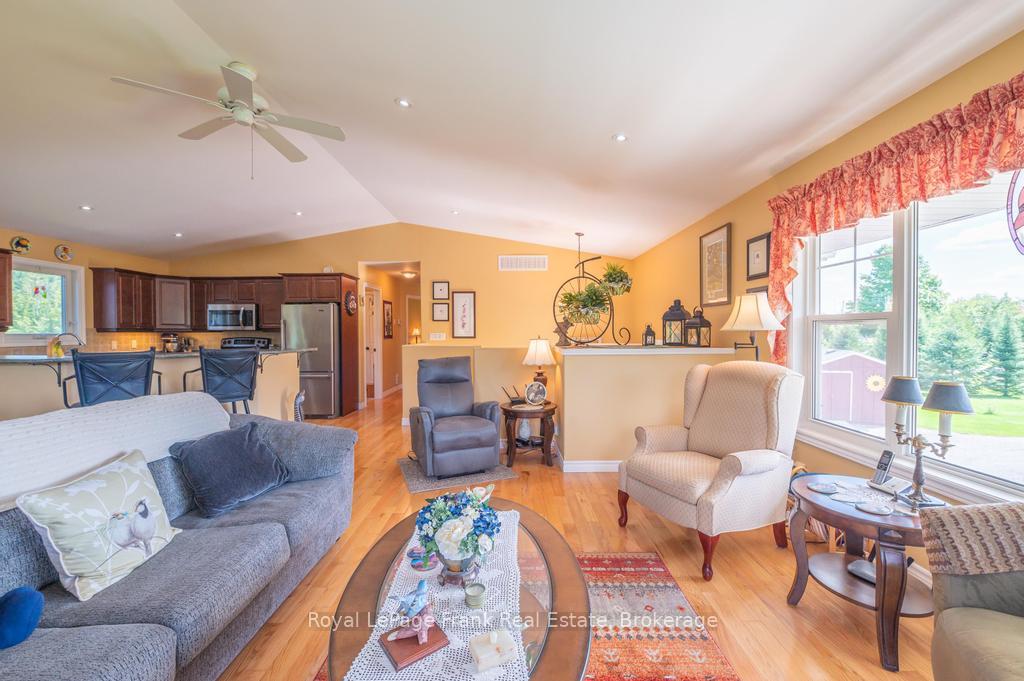 Photo 18 of 406 Lakehurst Circle Road, Trent Lakes — HOMEH