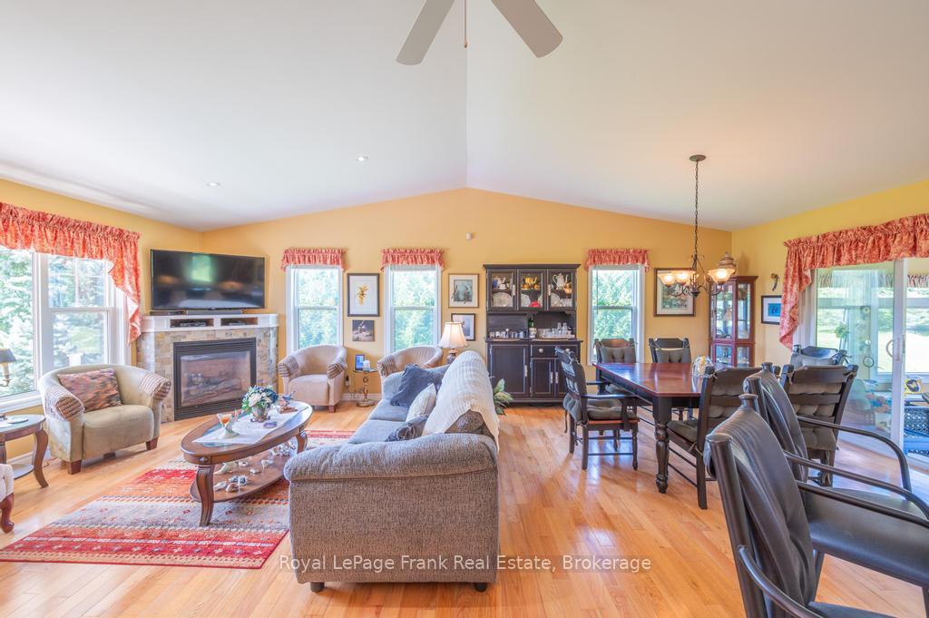 Photo 23 of 406 Lakehurst Circle Road, Trent Lakes — HOMEH