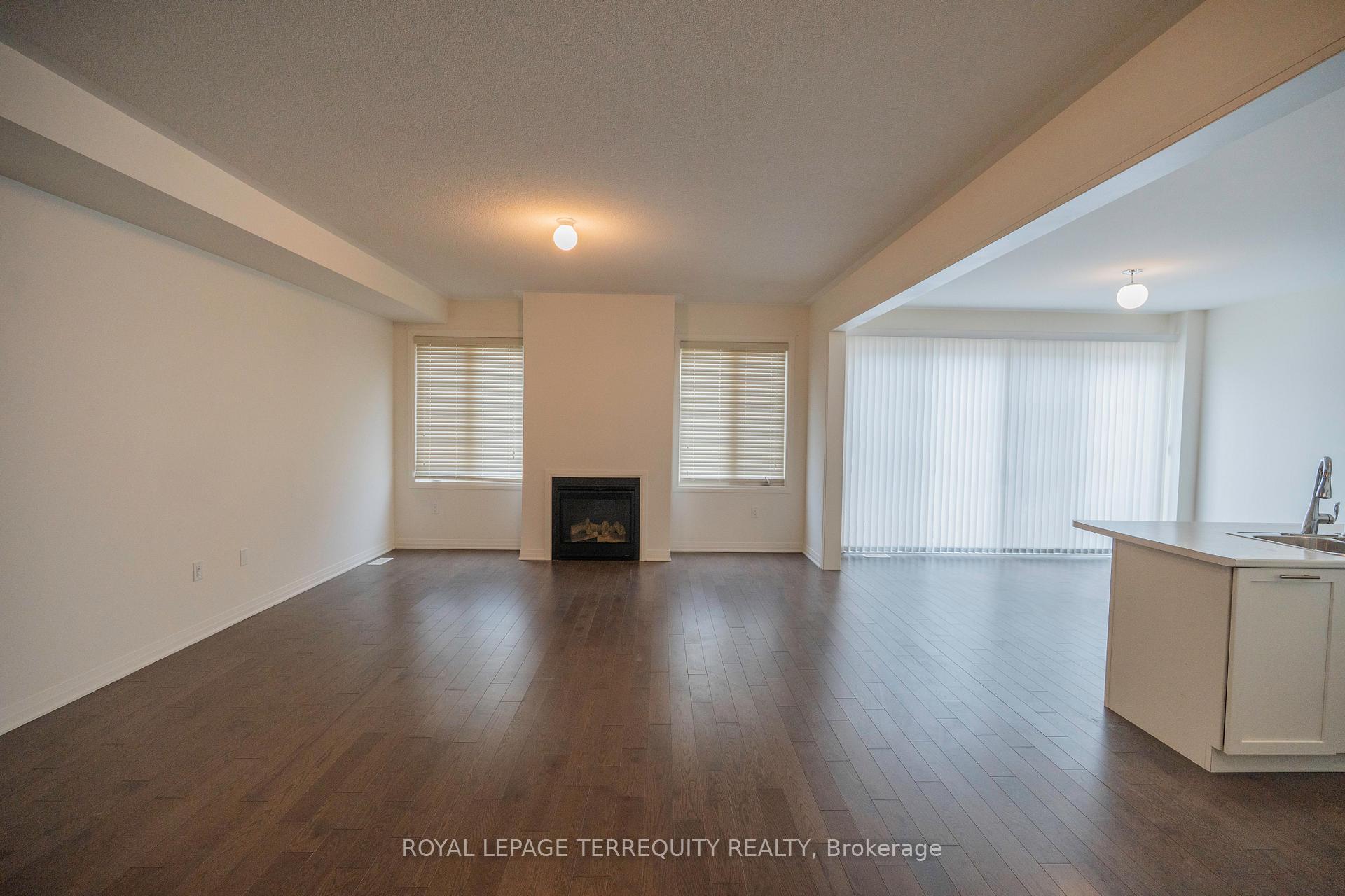 Photo 6 of 27 Clipper Lane, Clarington, Bowmanville — HOMEH