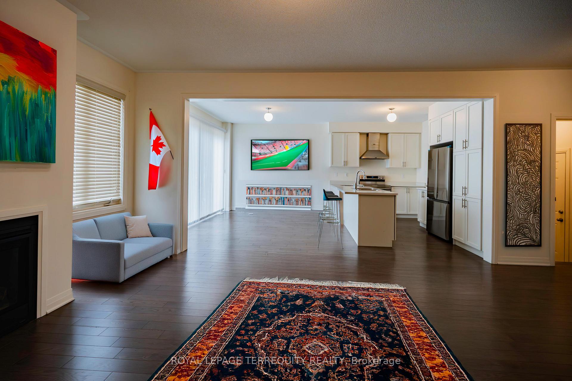 Photo 8 of 27 Clipper Lane, Clarington, Bowmanville — HOMEH