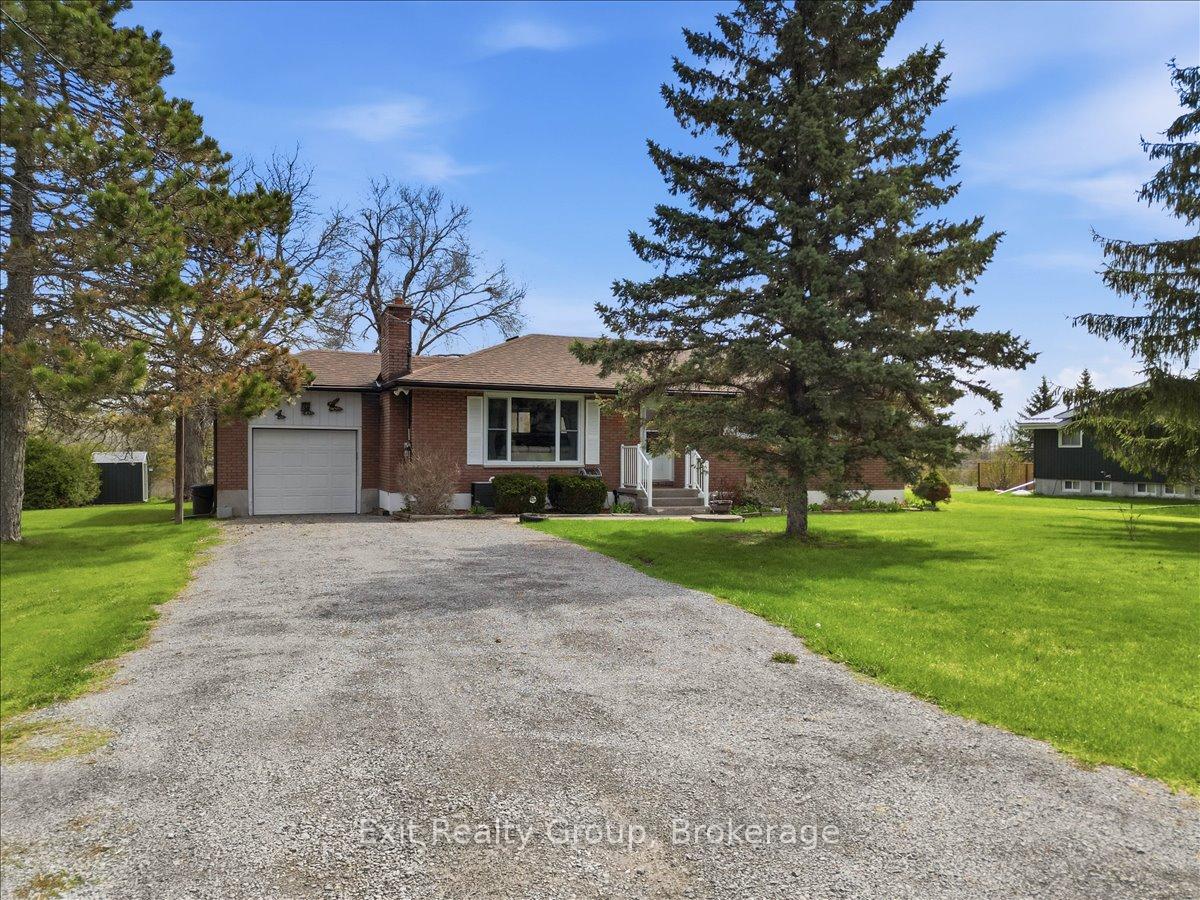 Photo 3 of 196 Elmwood Drive, Belleville, Belleville Ward — HOMEH
