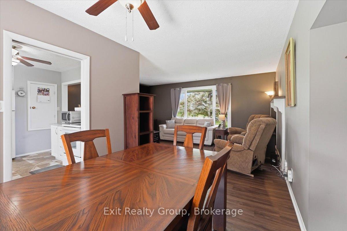 Photo 5 of 196 Elmwood Drive, Belleville, Belleville Ward — HOMEH