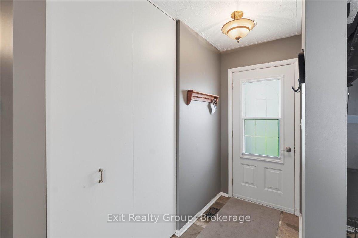 Photo 7 of 196 Elmwood Drive, Belleville, Belleville Ward — HOMEH