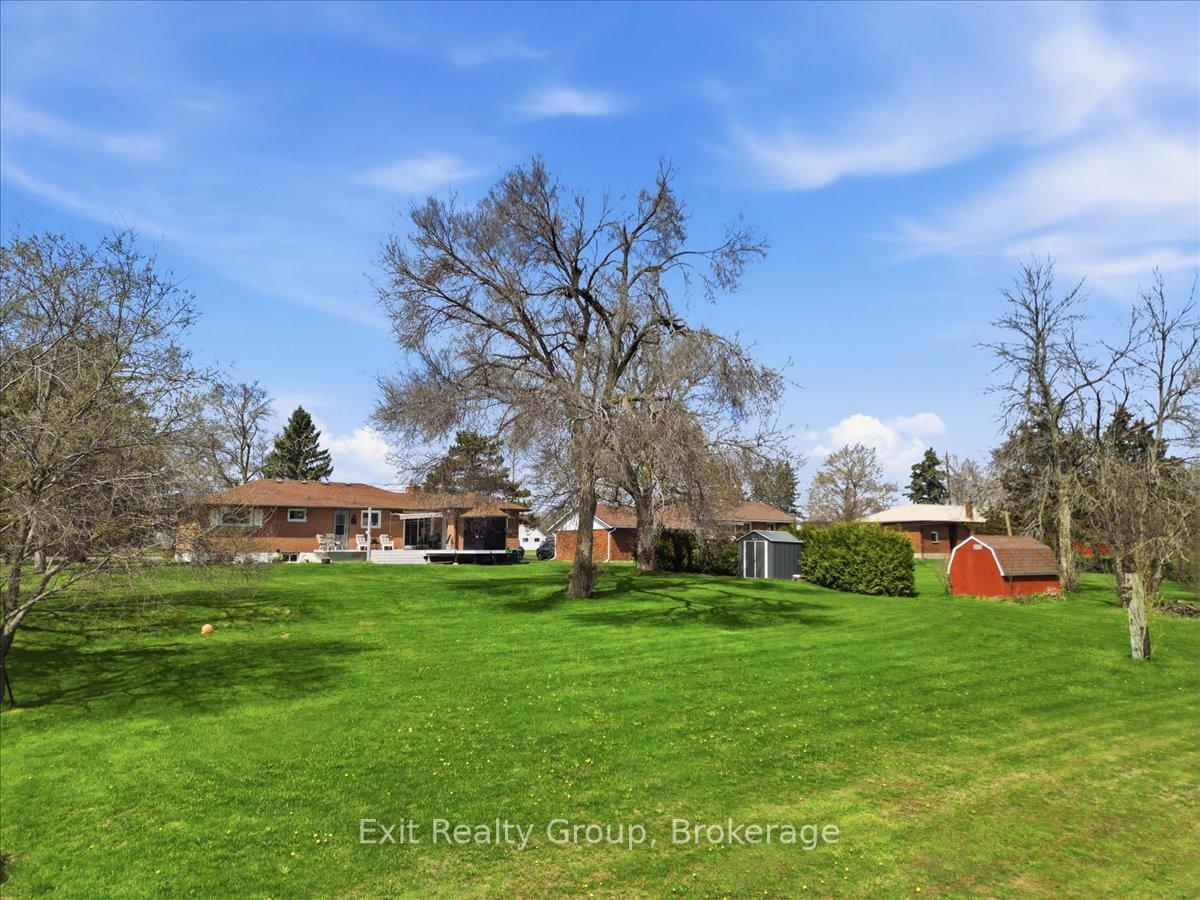 Photo 26 of 196 Elmwood Drive, Belleville, Belleville Ward — HOMEH