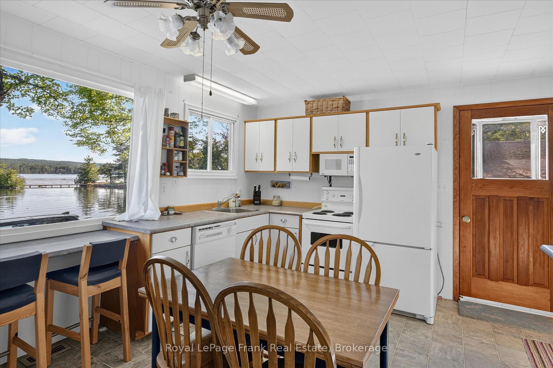 Photo 12 of 2310 Armstrong Lane, Selwyn — HOMEH