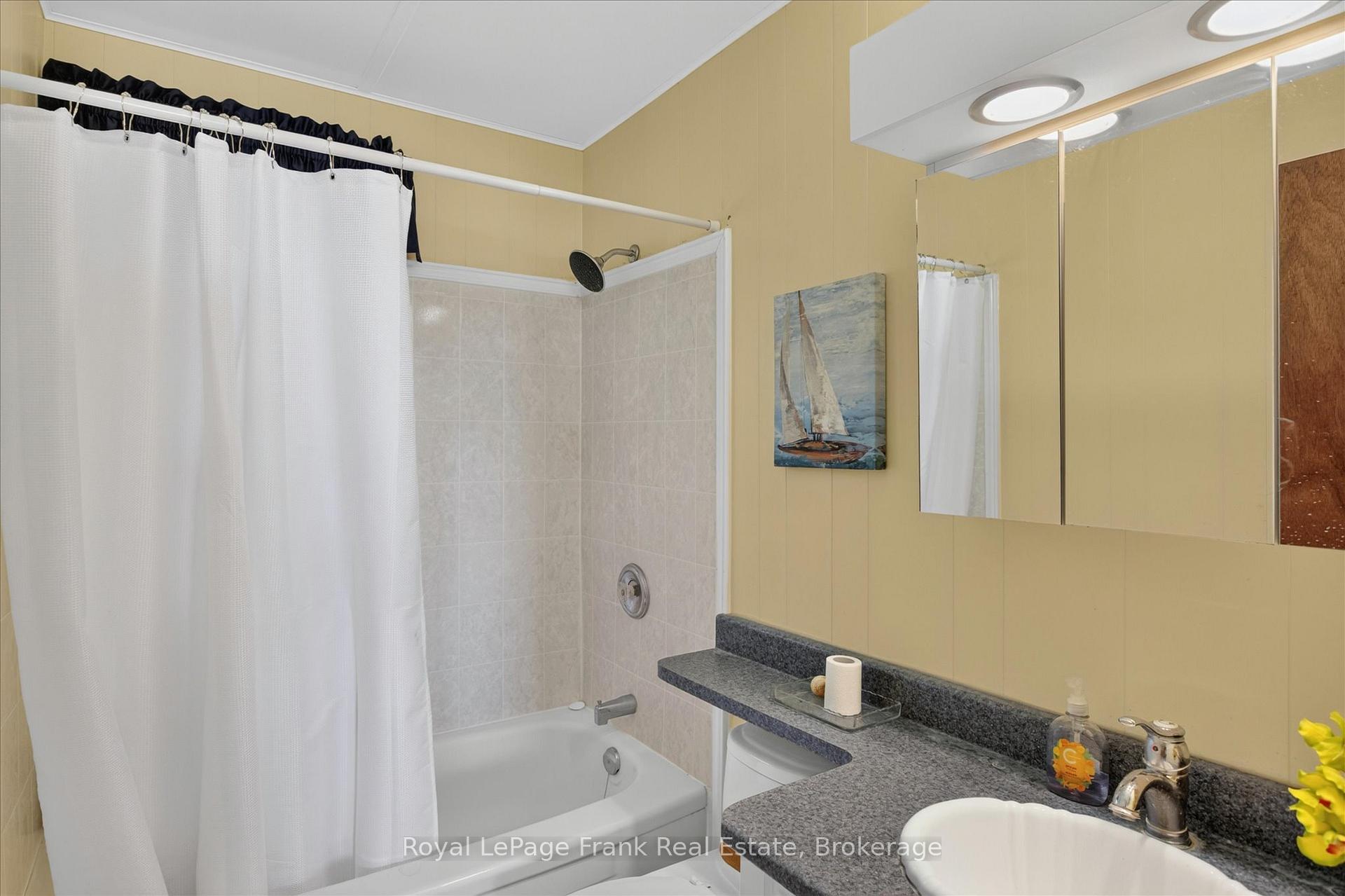 Photo 21 of 2310 Armstrong Lane, Selwyn — HOMEH