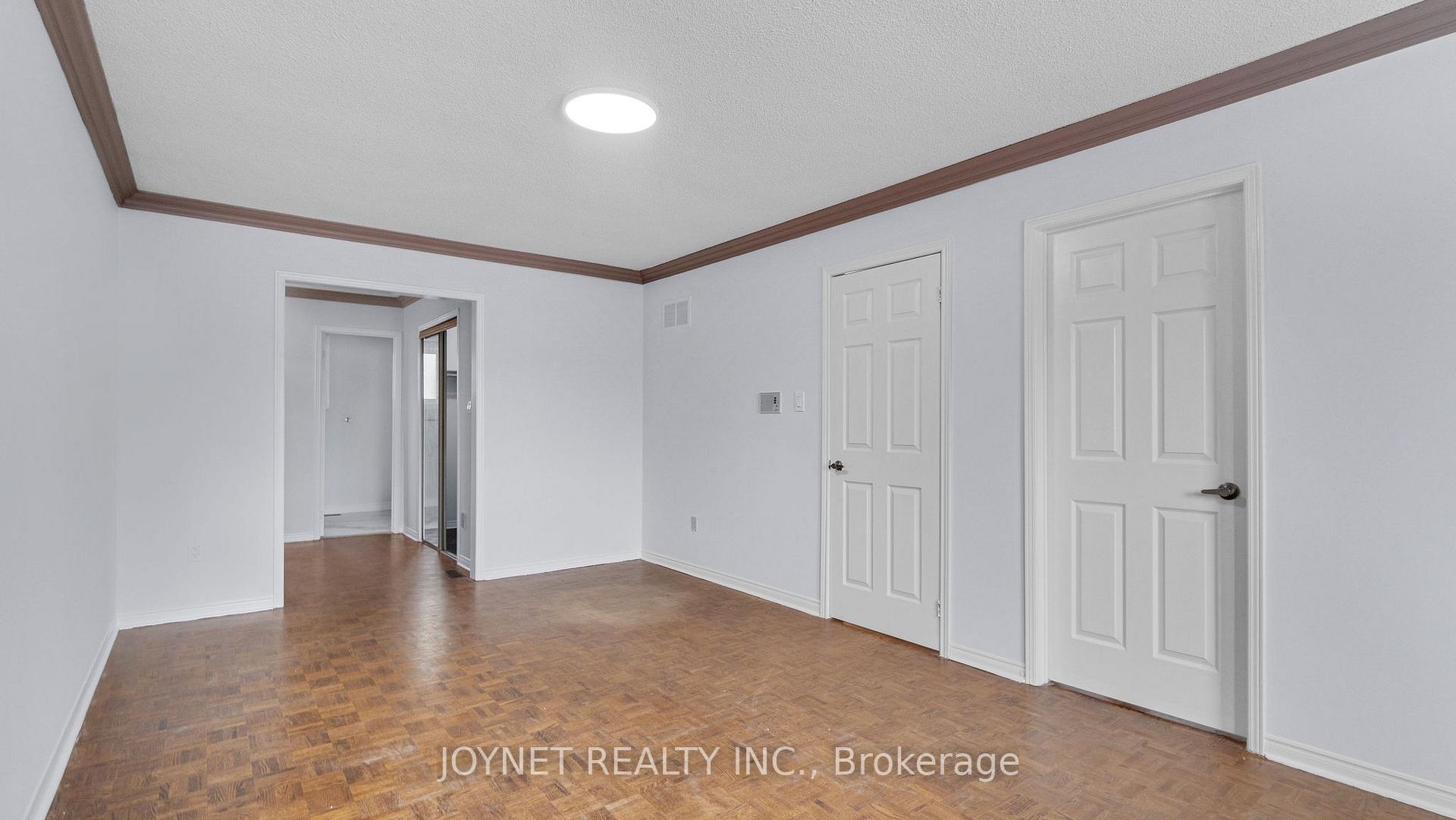 Photo 27 of 43 Castlehill Road, Vaughan, Maple — HOMEH