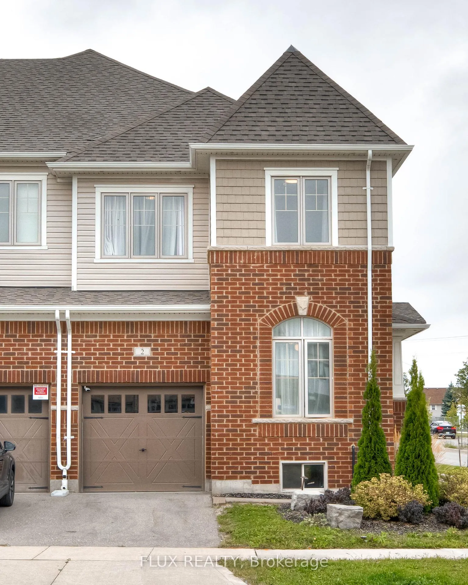 Photo 2 of 2 Stonehill Avenue, Kitchener — HOMEH