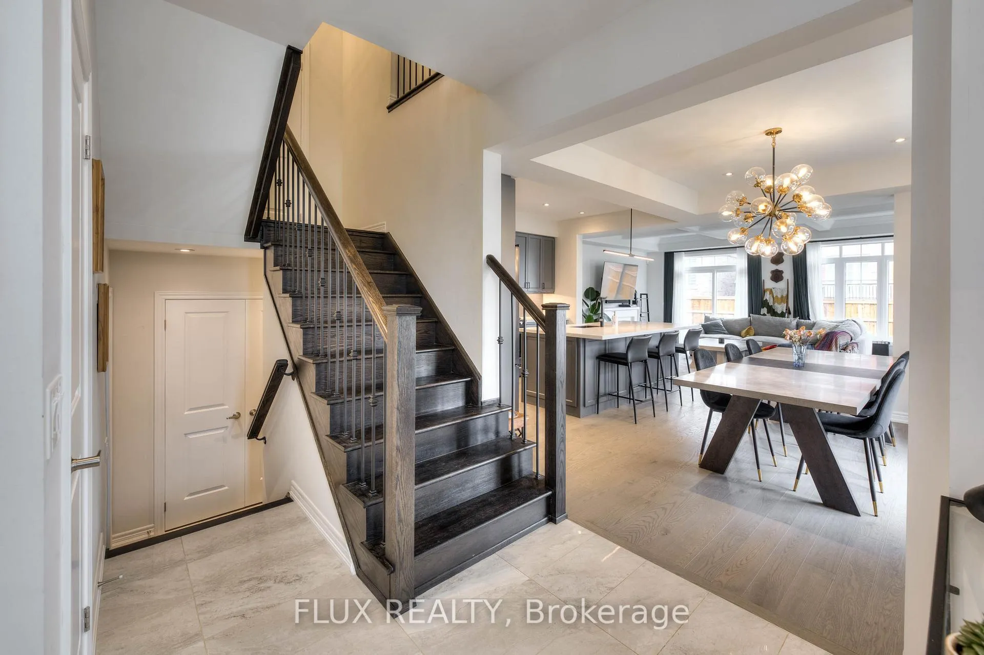 Photo 5 of 2 Stonehill Avenue, Kitchener — HOMEH