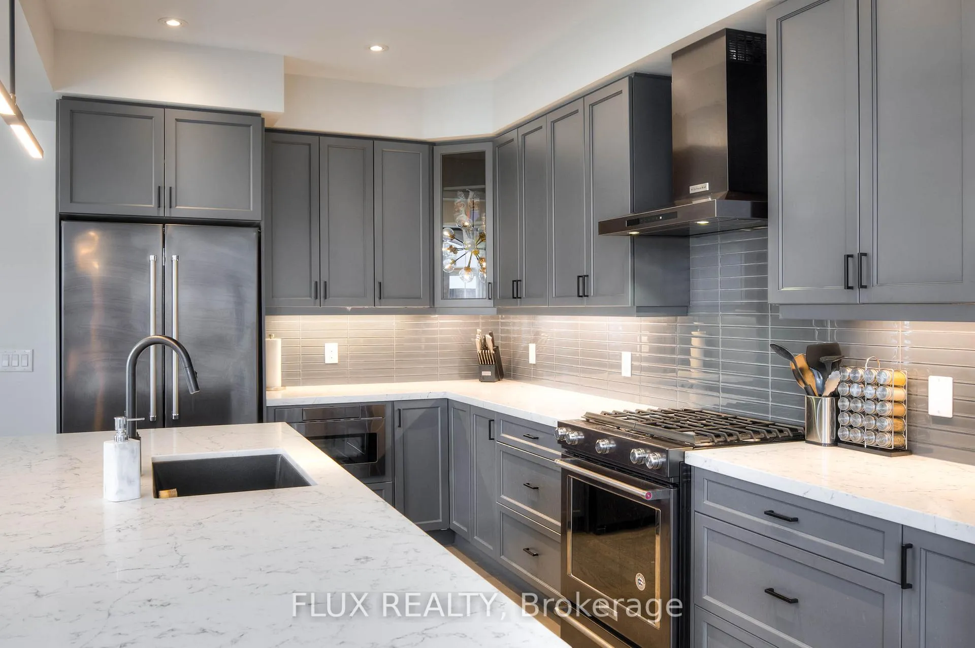 Photo 14 of 2 Stonehill Avenue, Kitchener — HOMEH