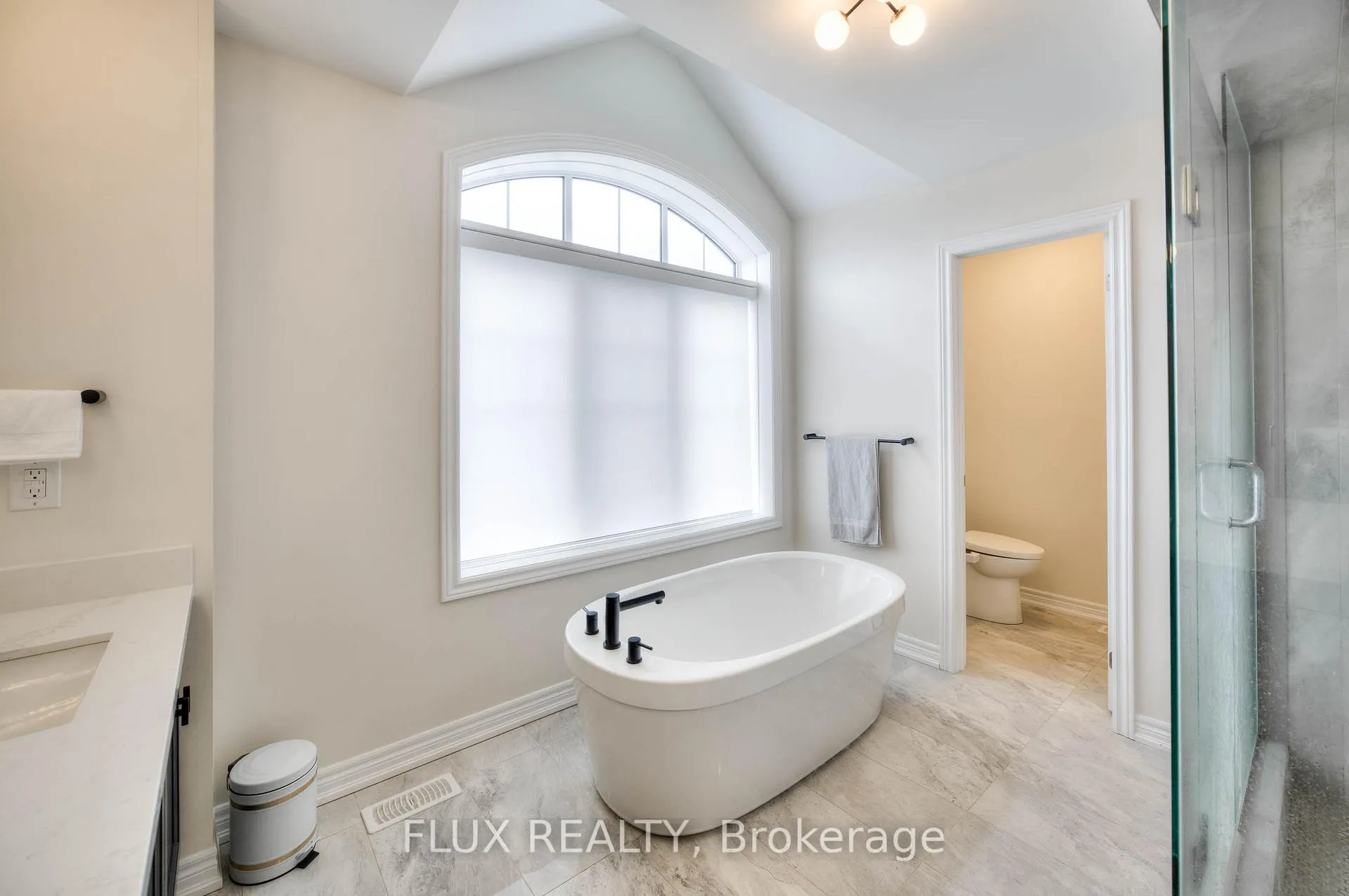Photo 30 of 2 Stonehill Avenue, Kitchener — HOMEH