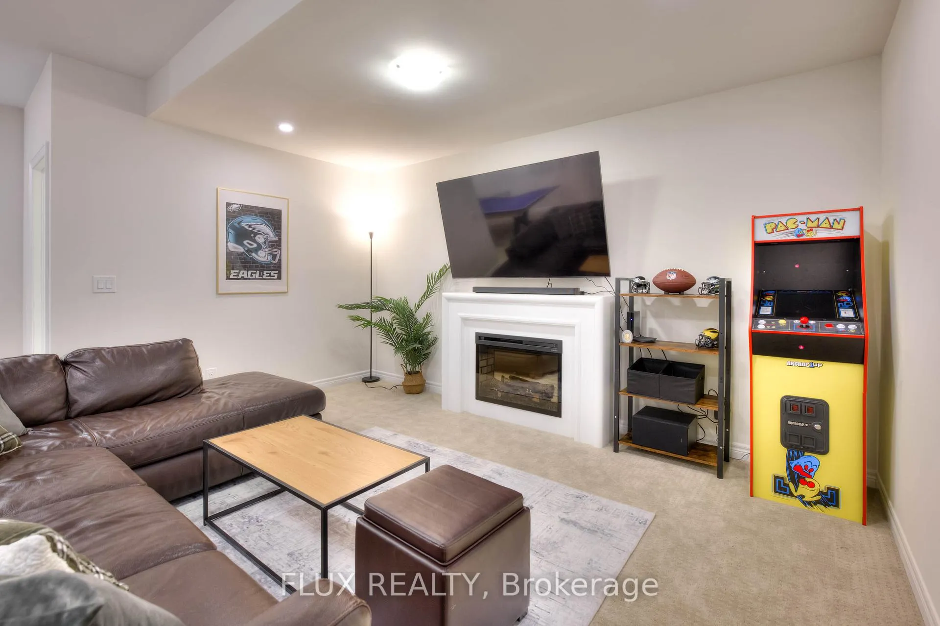 Photo 37 of 2 Stonehill Avenue, Kitchener — HOMEH