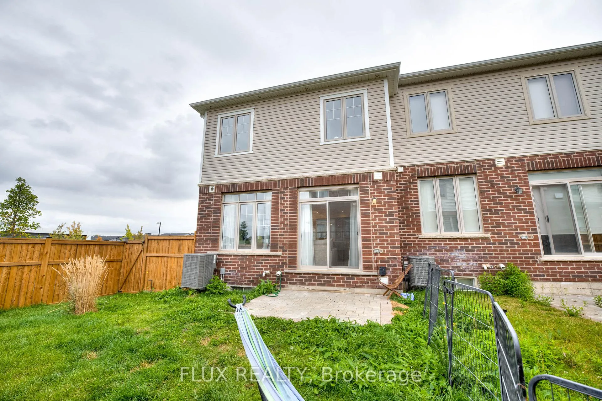 Photo 40 of 2 Stonehill Avenue, Kitchener — HOMEH
