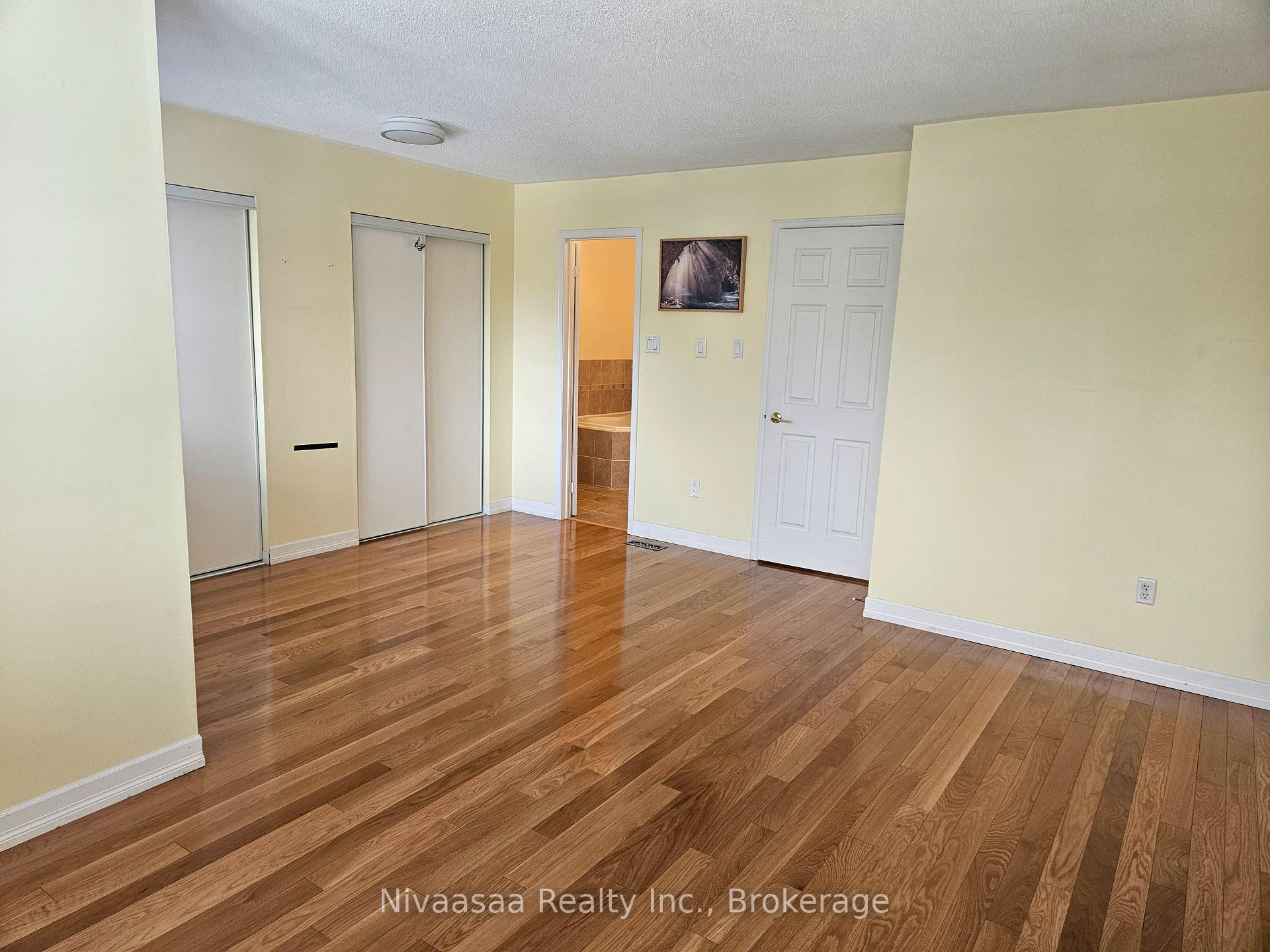 Photo 11 of Unit 39, 28 Gilgorm Road, Brampton, Brampton West — HOMEH