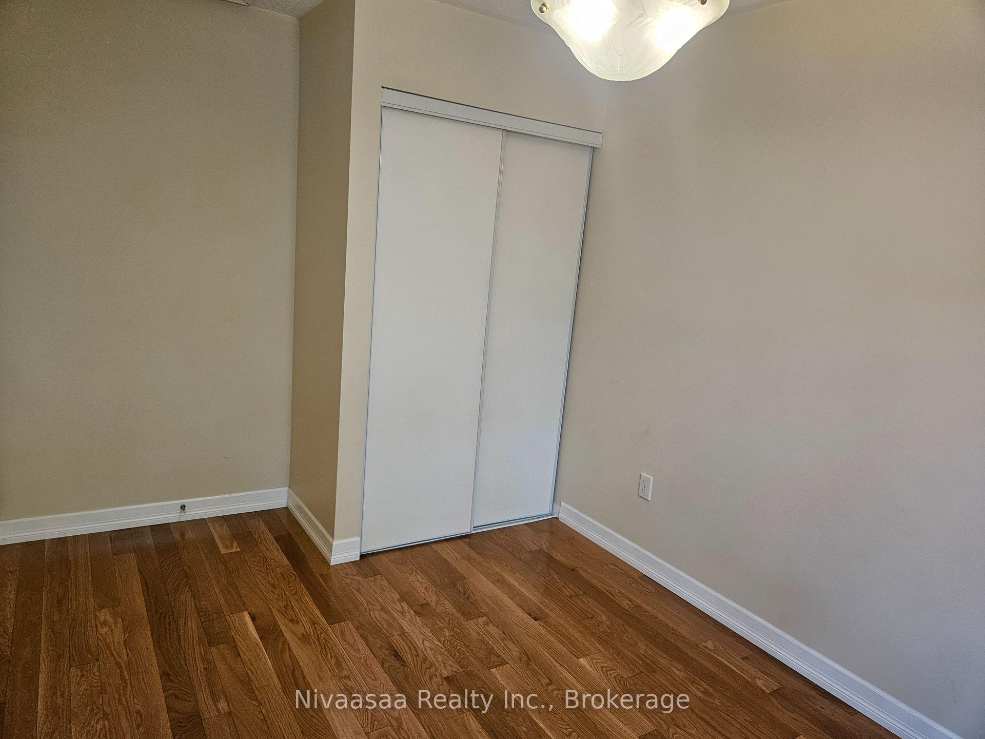Photo 15 of Unit 39, 28 Gilgorm Road, Brampton, Brampton West — HOMEH