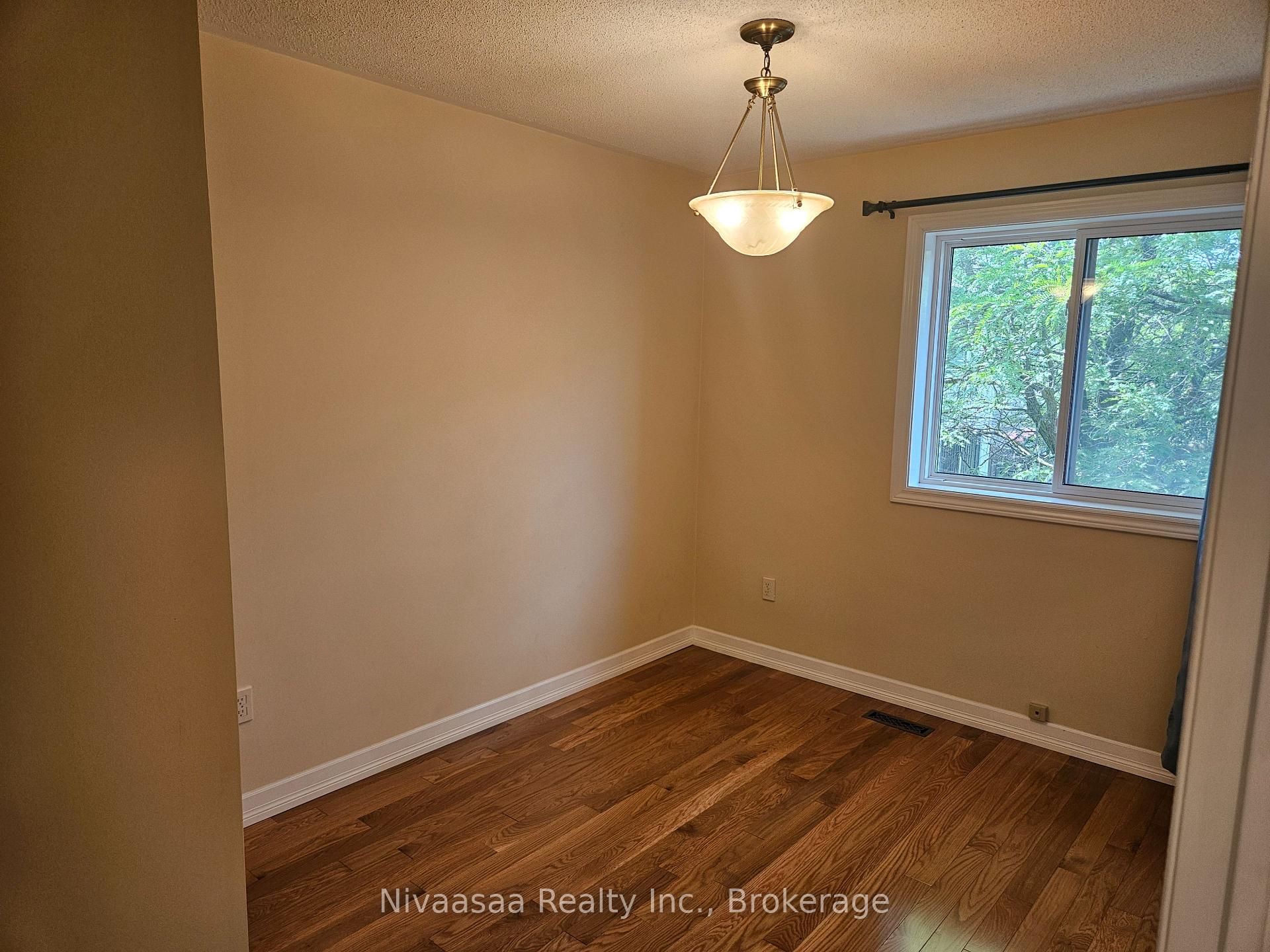 Photo 17 of Unit 39, 28 Gilgorm Road, Brampton, Brampton West — HOMEH