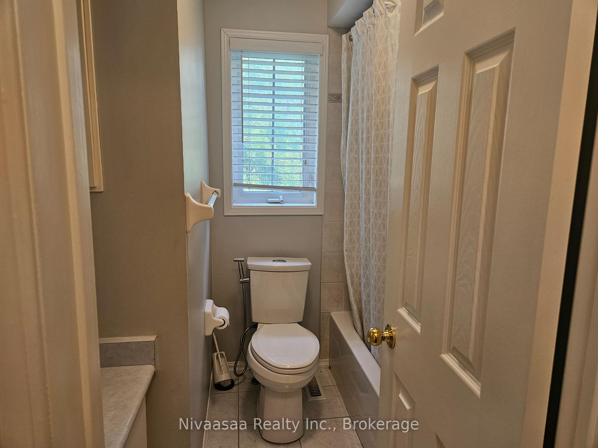 Photo 18 of Unit 39, 28 Gilgorm Road, Brampton, Brampton West — HOMEH