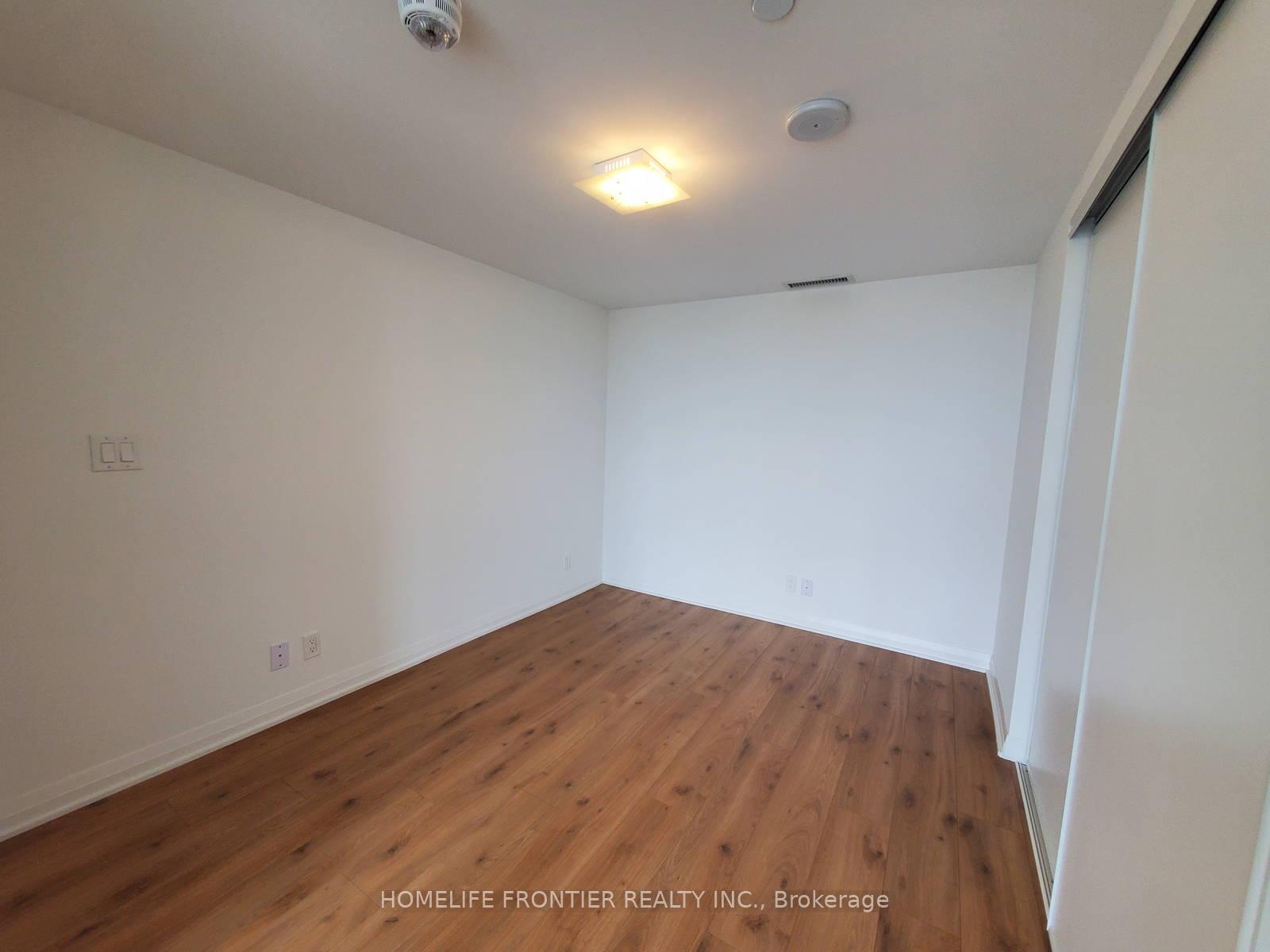 Photo 5 of Unit 811, 99 Foxbar Road, Toronto, Yonge-St. Clair — HOMEH