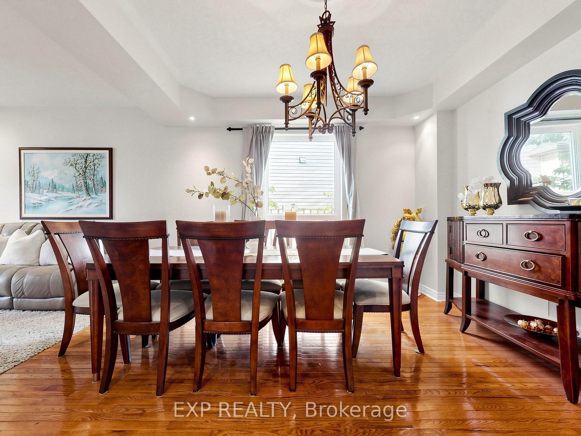 Photo 7 of 74 Darius Harns Drive, Whitby, Brooklin — HOMEH