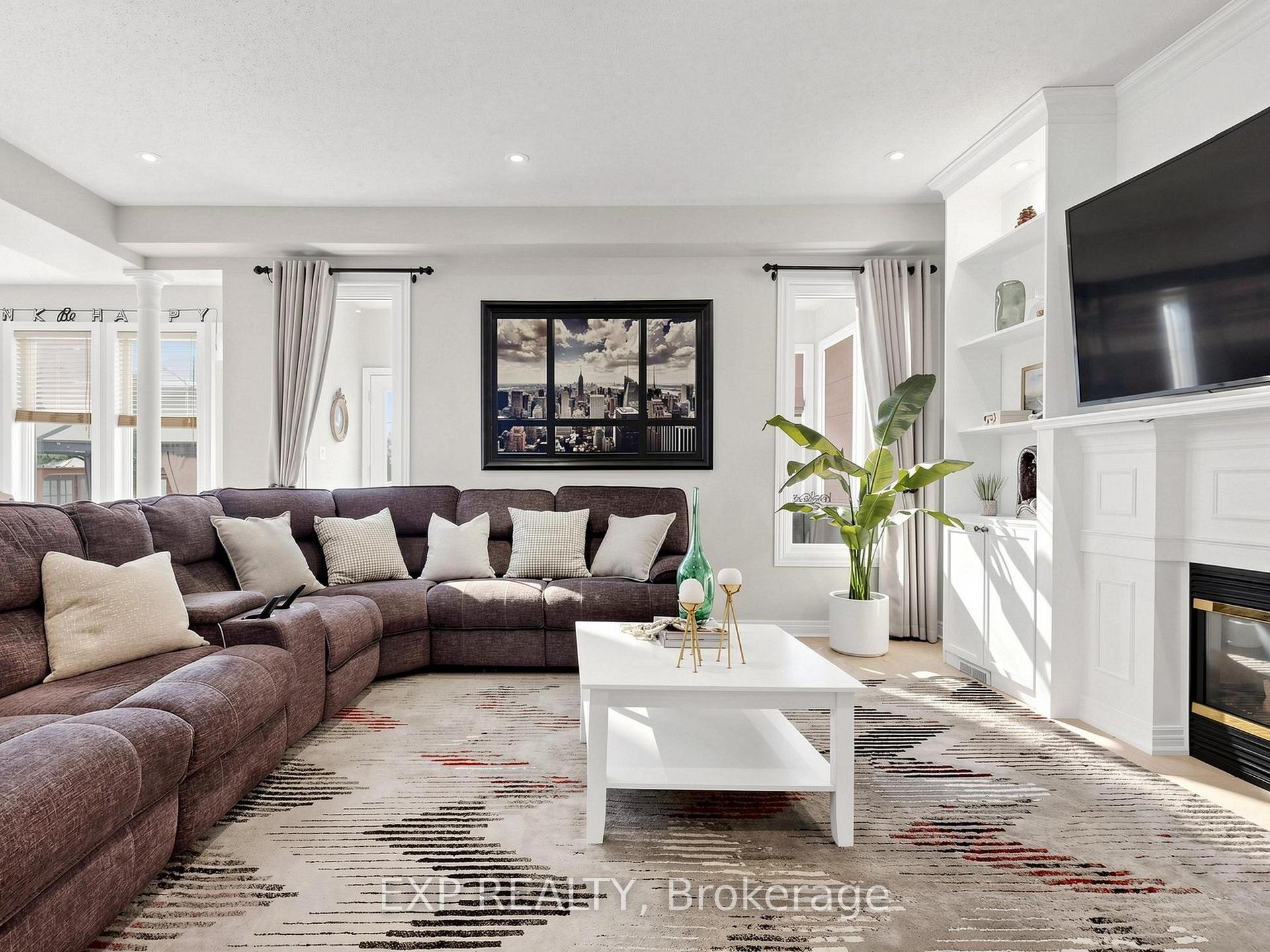 Photo 9 of 74 Darius Harns Drive, Whitby, Brooklin — HOMEH