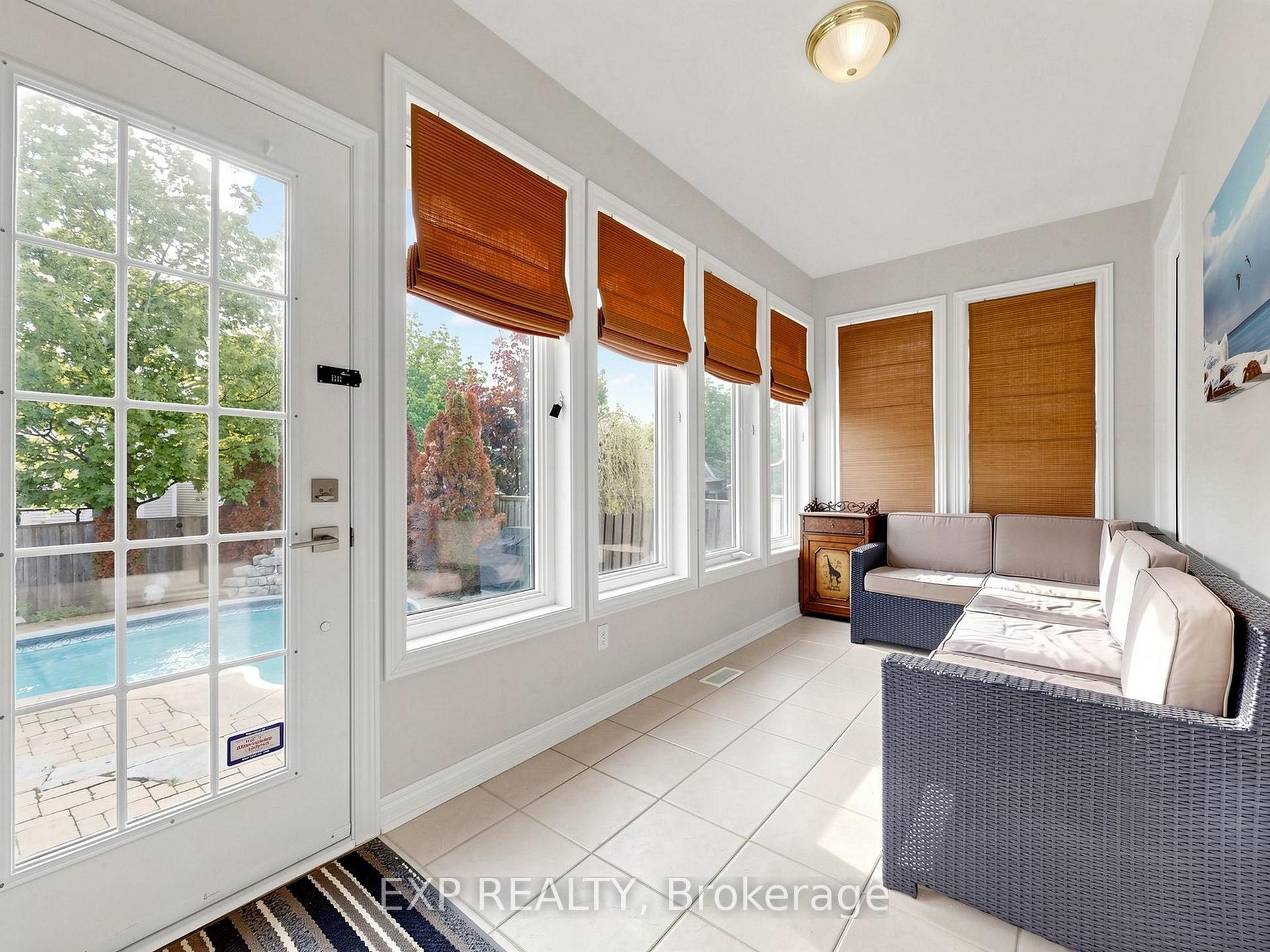 Photo 17 of 74 Darius Harns Drive, Whitby, Brooklin — HOMEH