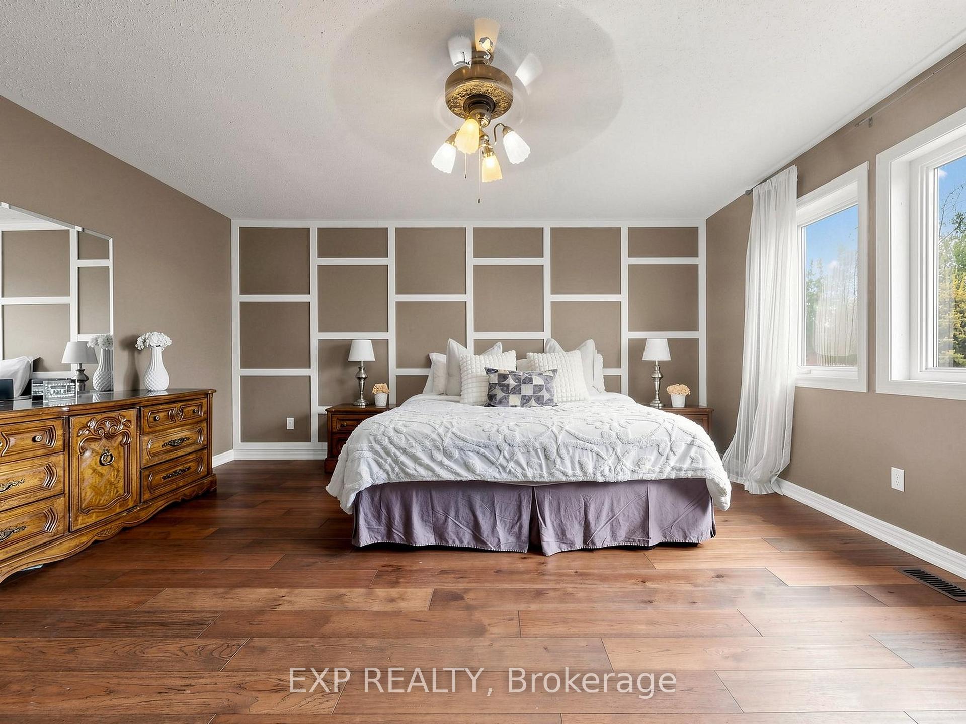 Photo 21 of 74 Darius Harns Drive, Whitby, Brooklin — HOMEH