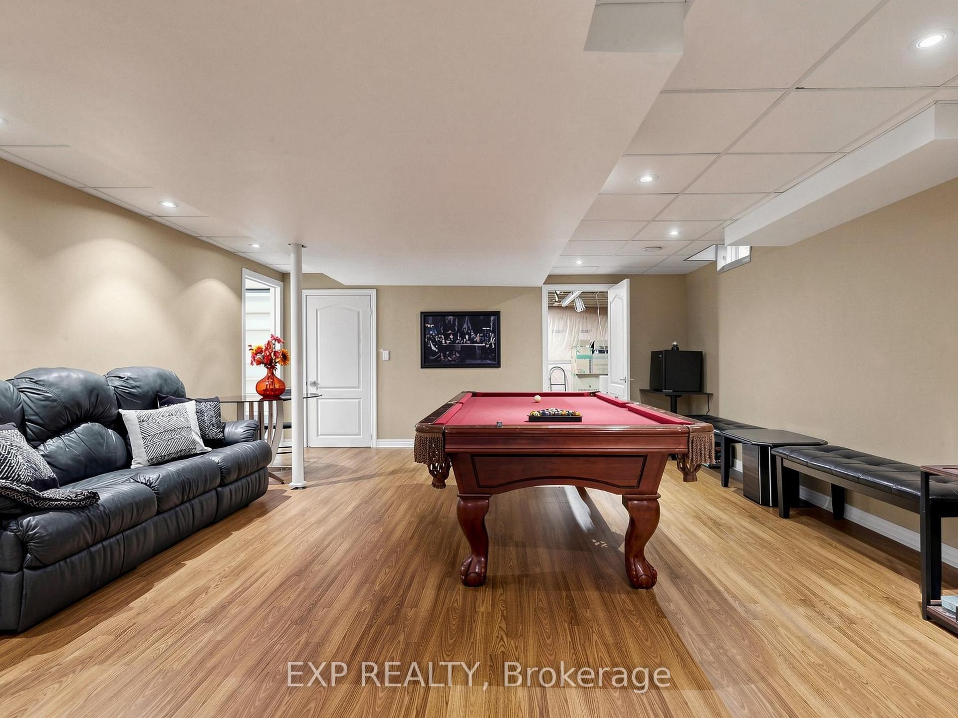 Photo 35 of 74 Darius Harns Drive, Whitby, Brooklin — HOMEH
