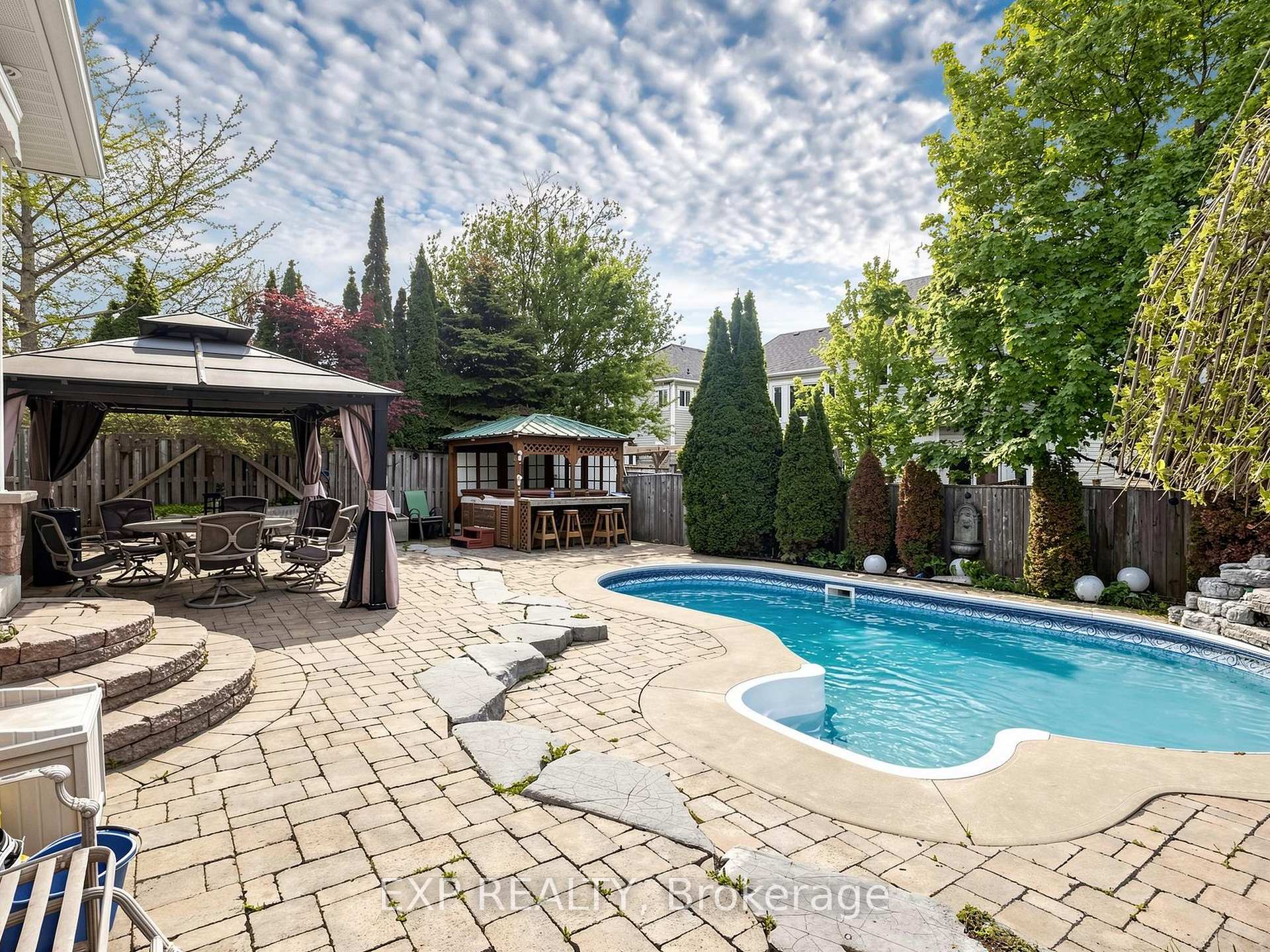 Photo 45 of 74 Darius Harns Drive, Whitby, Brooklin — HOMEH