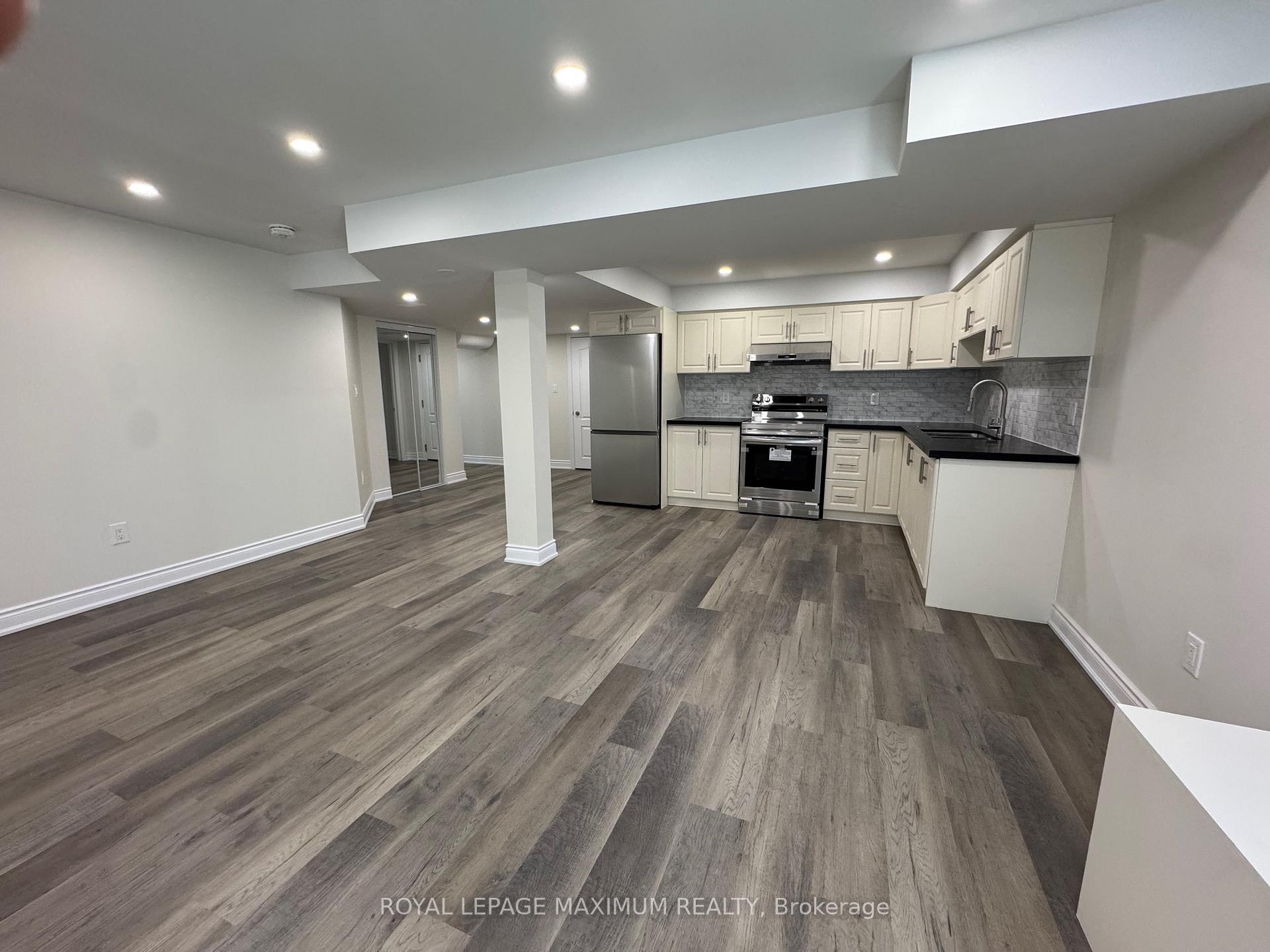 Photo 4 of 38 Credo Drive, Vaughan, Vellore Village — HOMEH