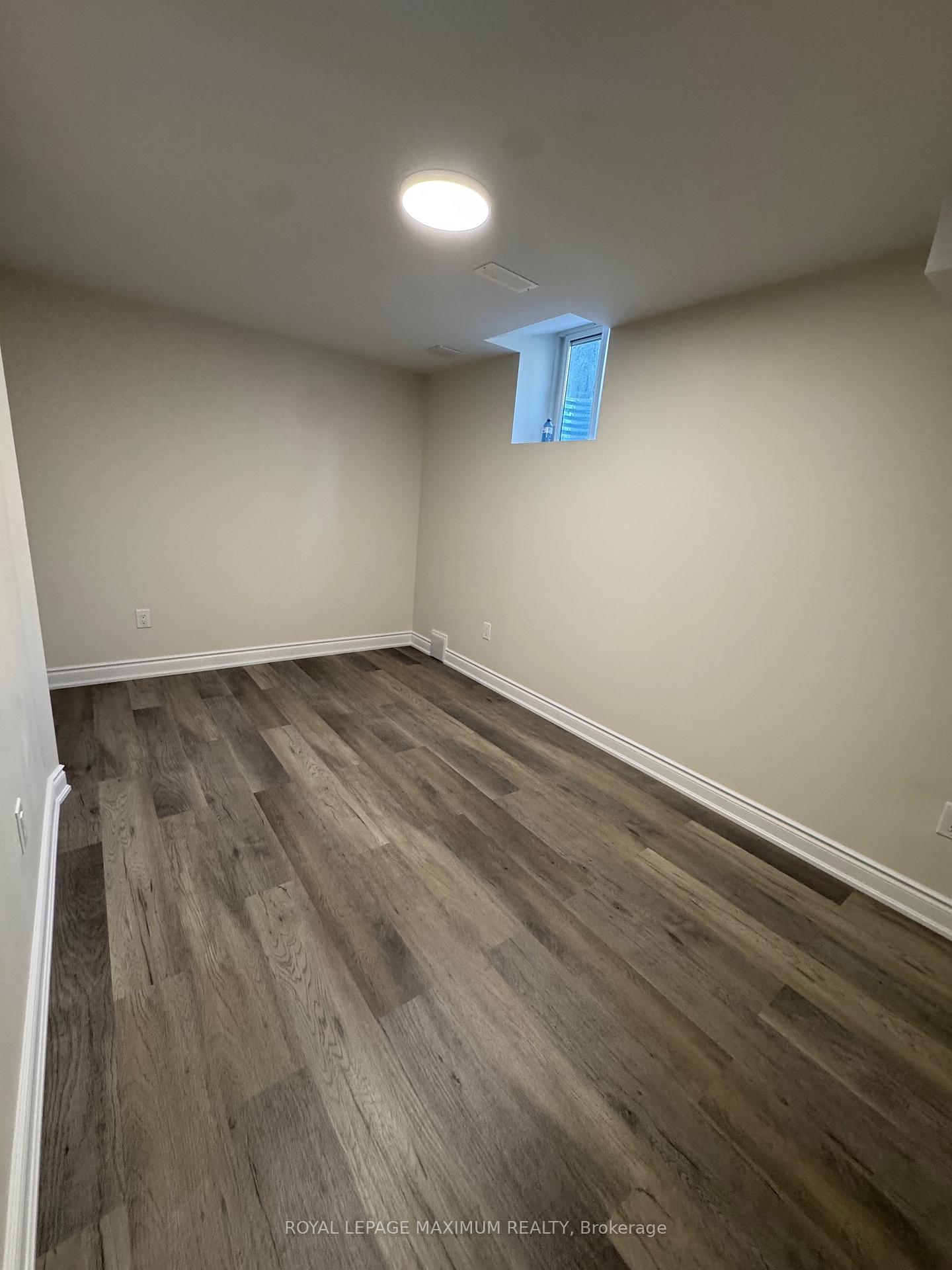 Photo 9 of 38 Credo Drive, Vaughan, Vellore Village — HOMEH