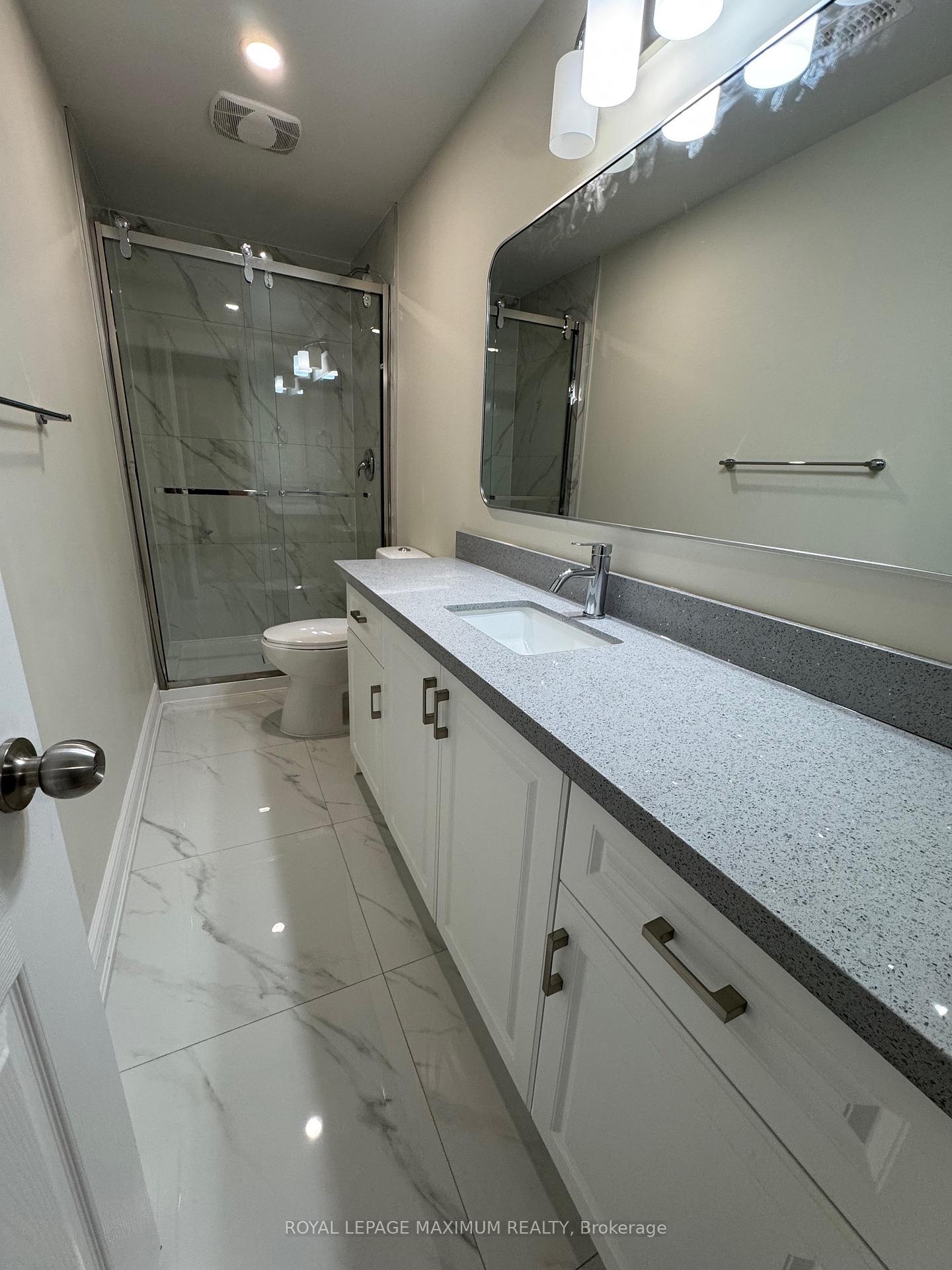 Photo 11 of 38 Credo Drive, Vaughan, Vellore Village — HOMEH