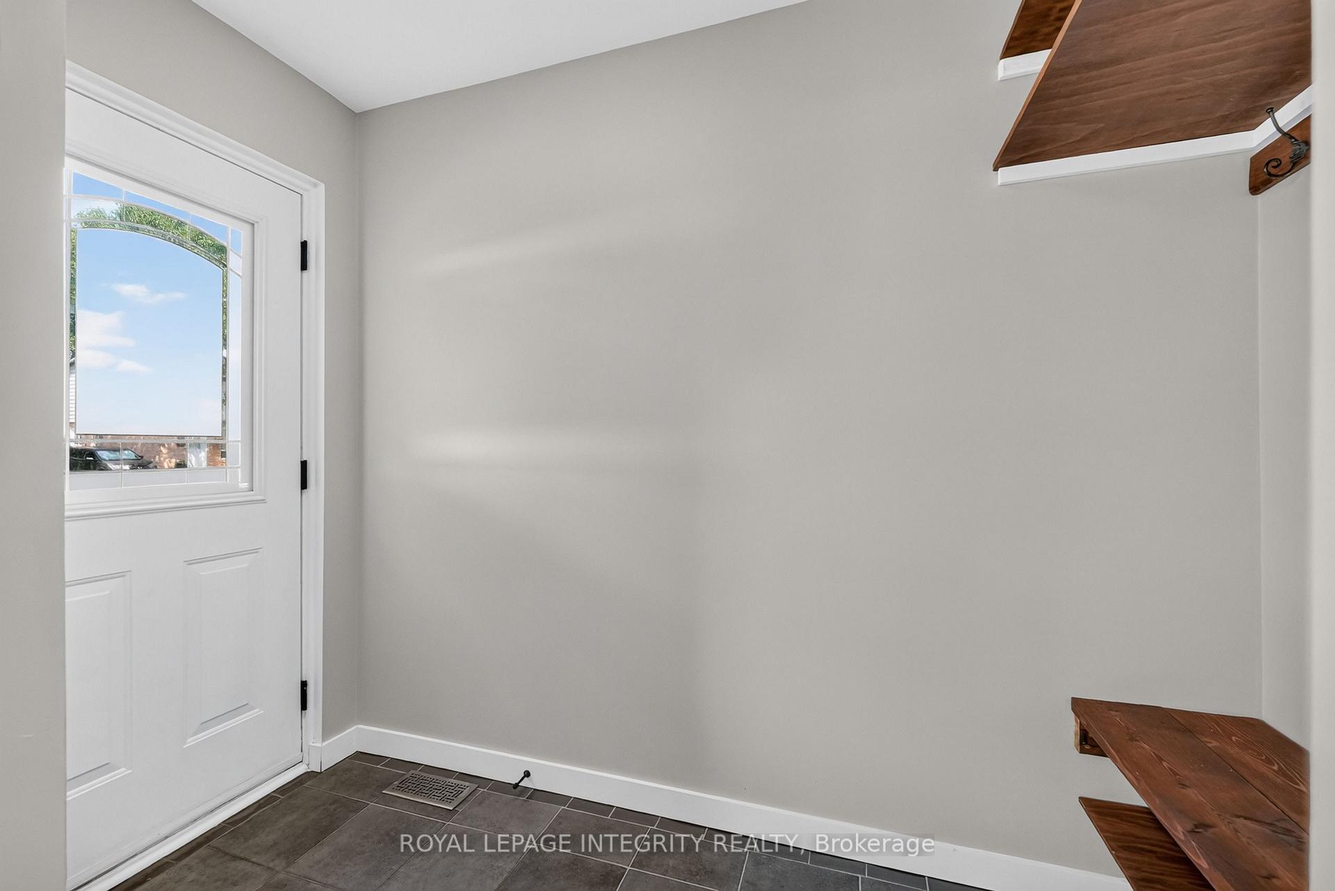 Photo 2 of 127 Morton Drive, Ottawa, Kanata - Glencairn/Hazeldean — HOMEH
