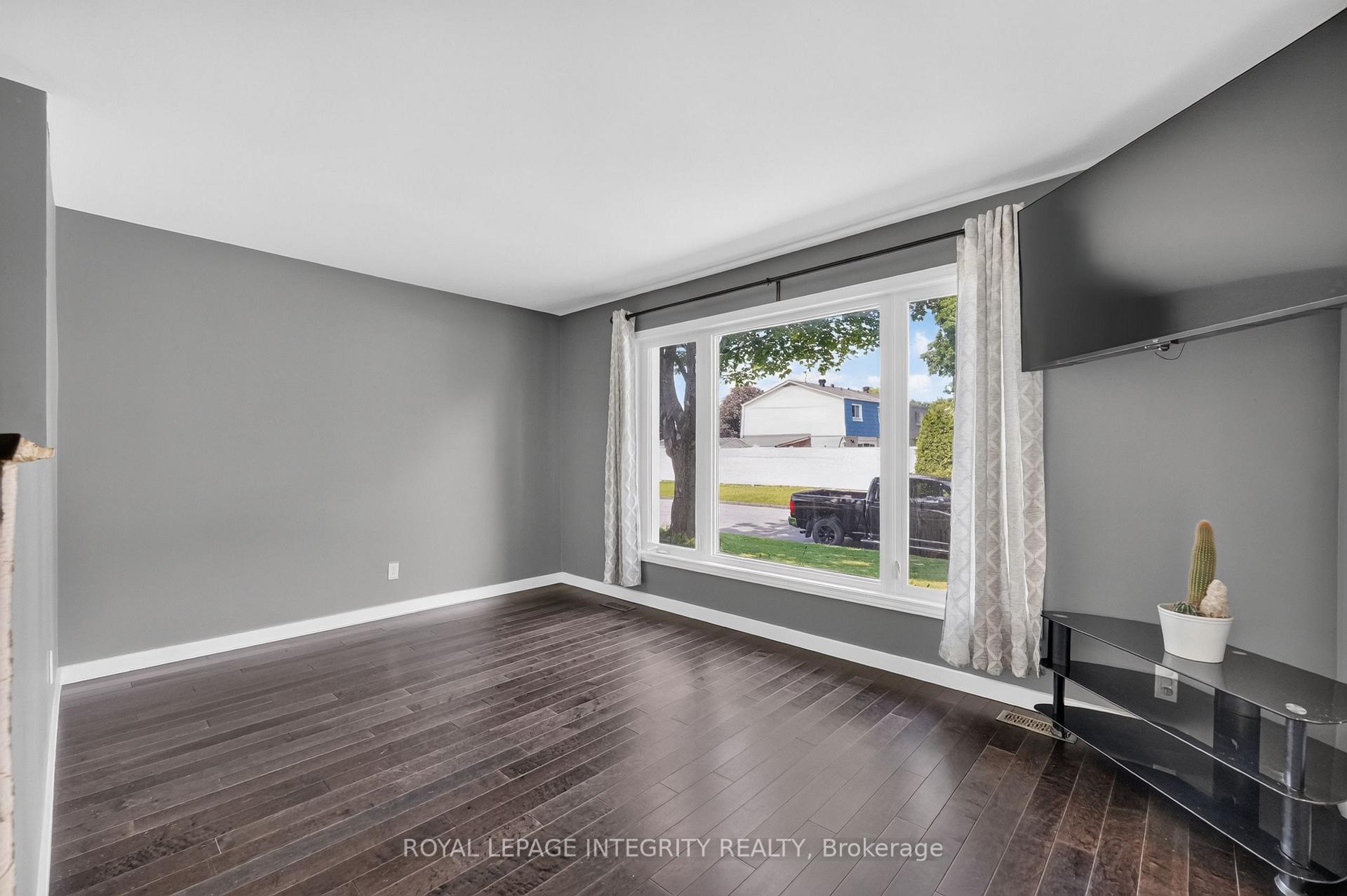 Photo 6 of 127 Morton Drive, Ottawa, Kanata - Glencairn/Hazeldean — HOMEH