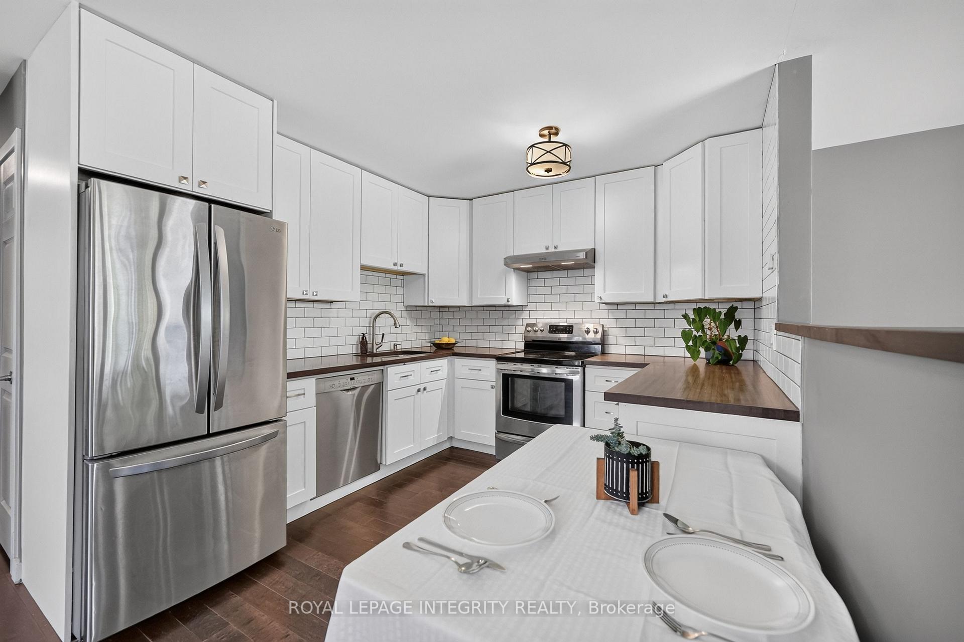 Photo 10 of 127 Morton Drive, Ottawa, Kanata - Glencairn/Hazeldean — HOMEH