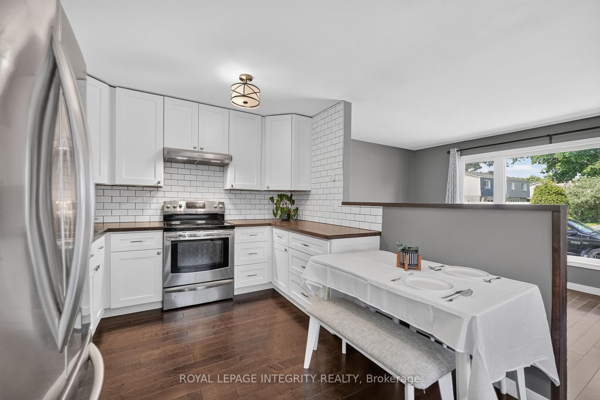 Photo 11 of 127 Morton Drive, Ottawa, Kanata - Glencairn/Hazeldean — HOMEH