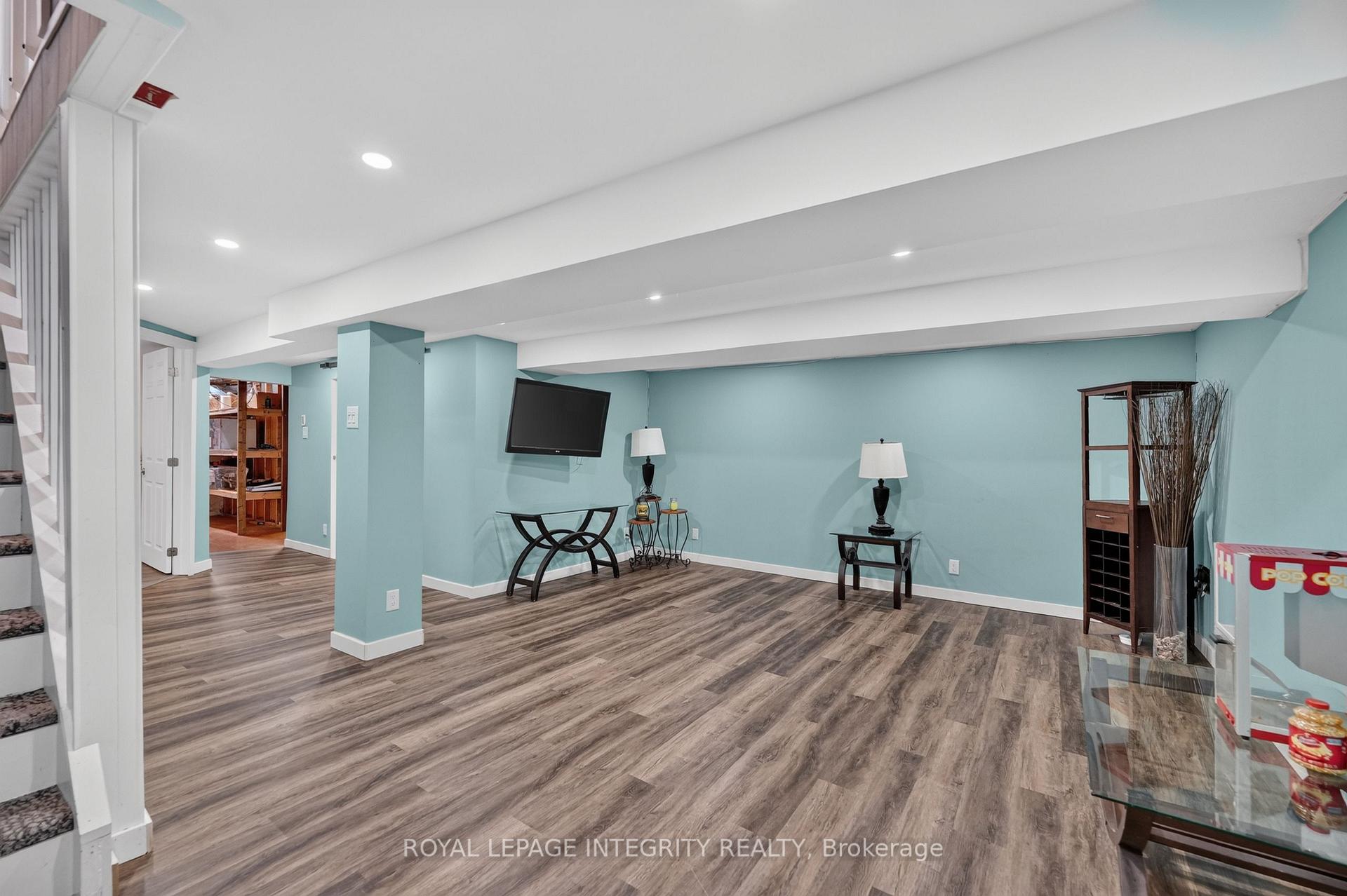 Photo 23 of 127 Morton Drive, Ottawa, Kanata - Glencairn/Hazeldean — HOMEH