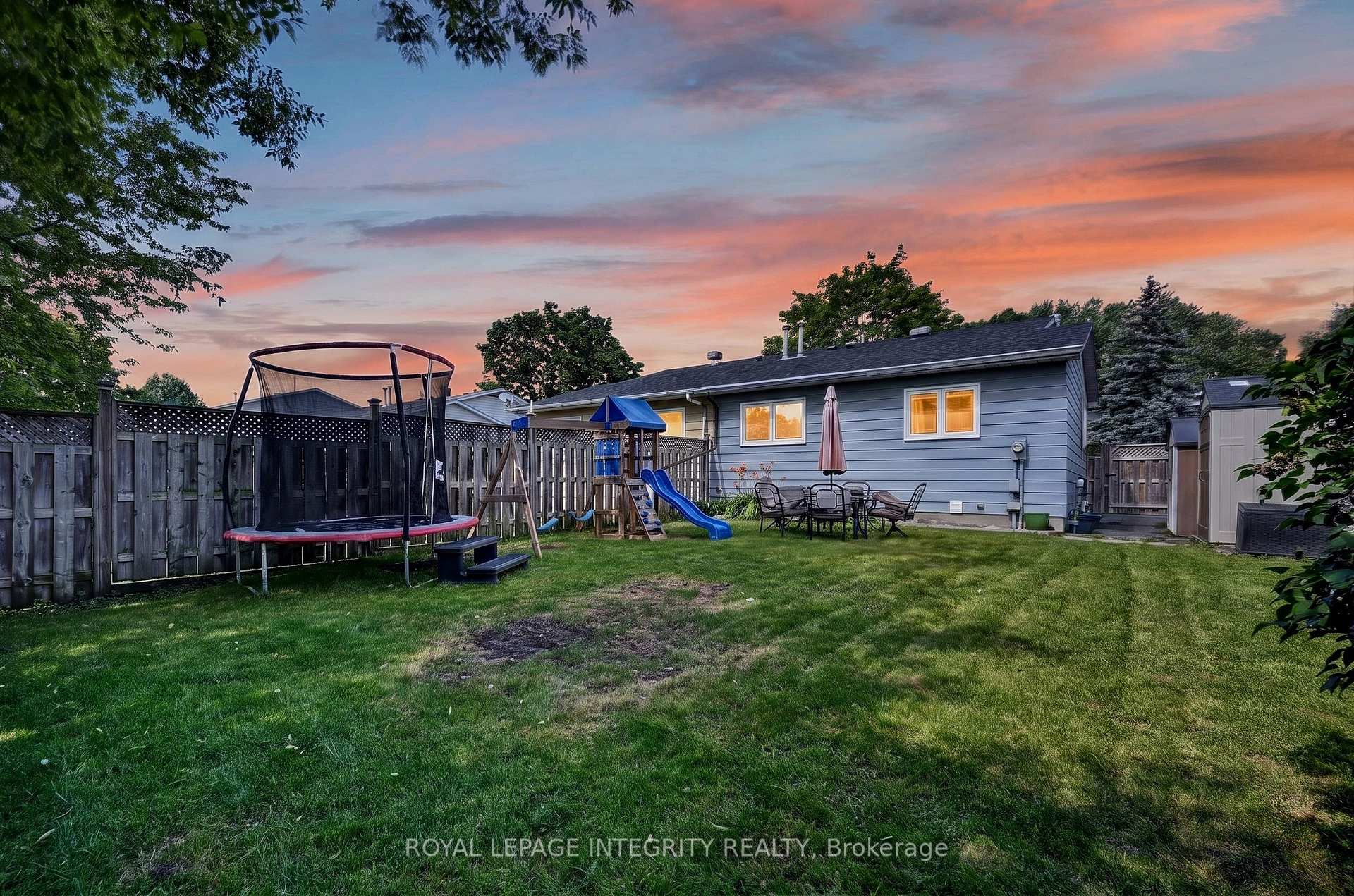 Photo 37 of 127 Morton Drive, Ottawa, Kanata - Glencairn/Hazeldean — HOMEH
