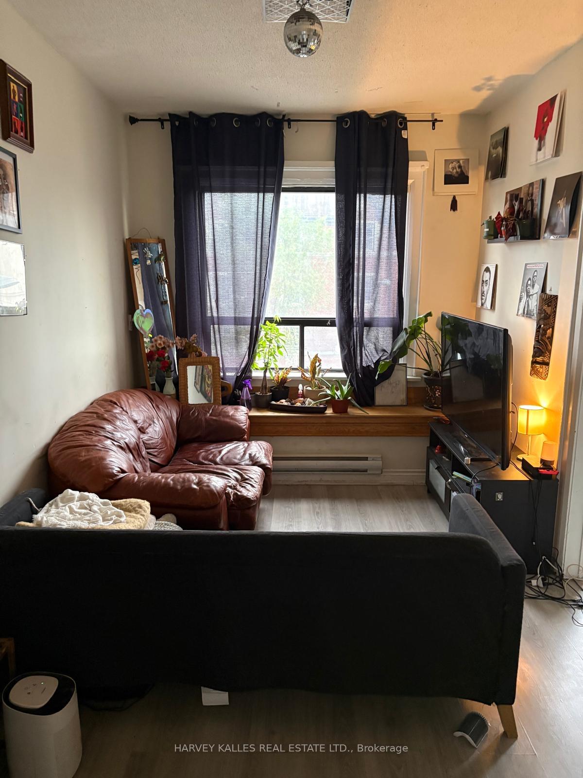 Photo 2 of Unit 301, 930 St Clair Avenue W, Toronto, Oakwood Village — HOMEH