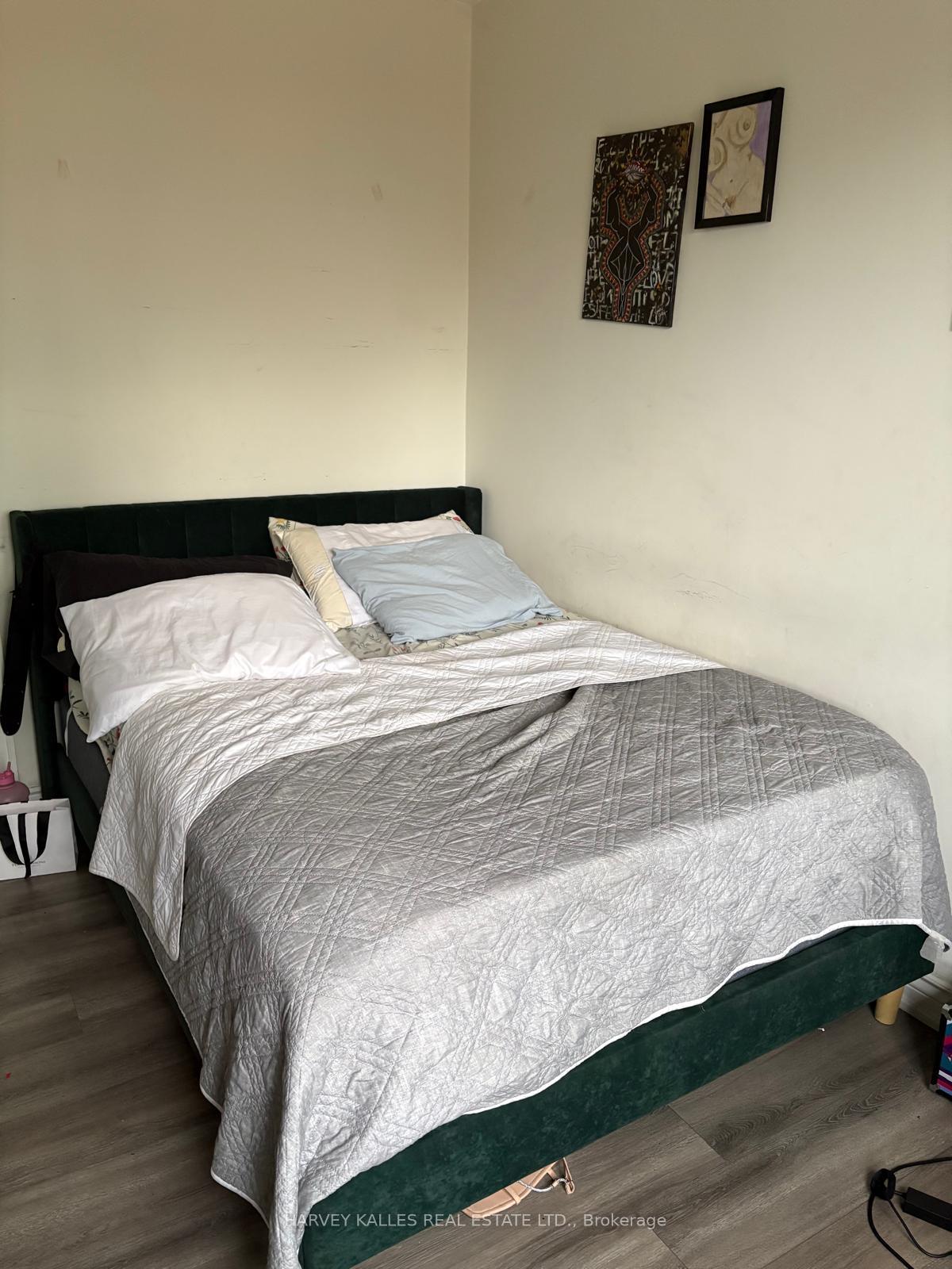 Photo 5 of Unit 301, 930 St Clair Avenue W, Toronto, Oakwood Village — HOMEH