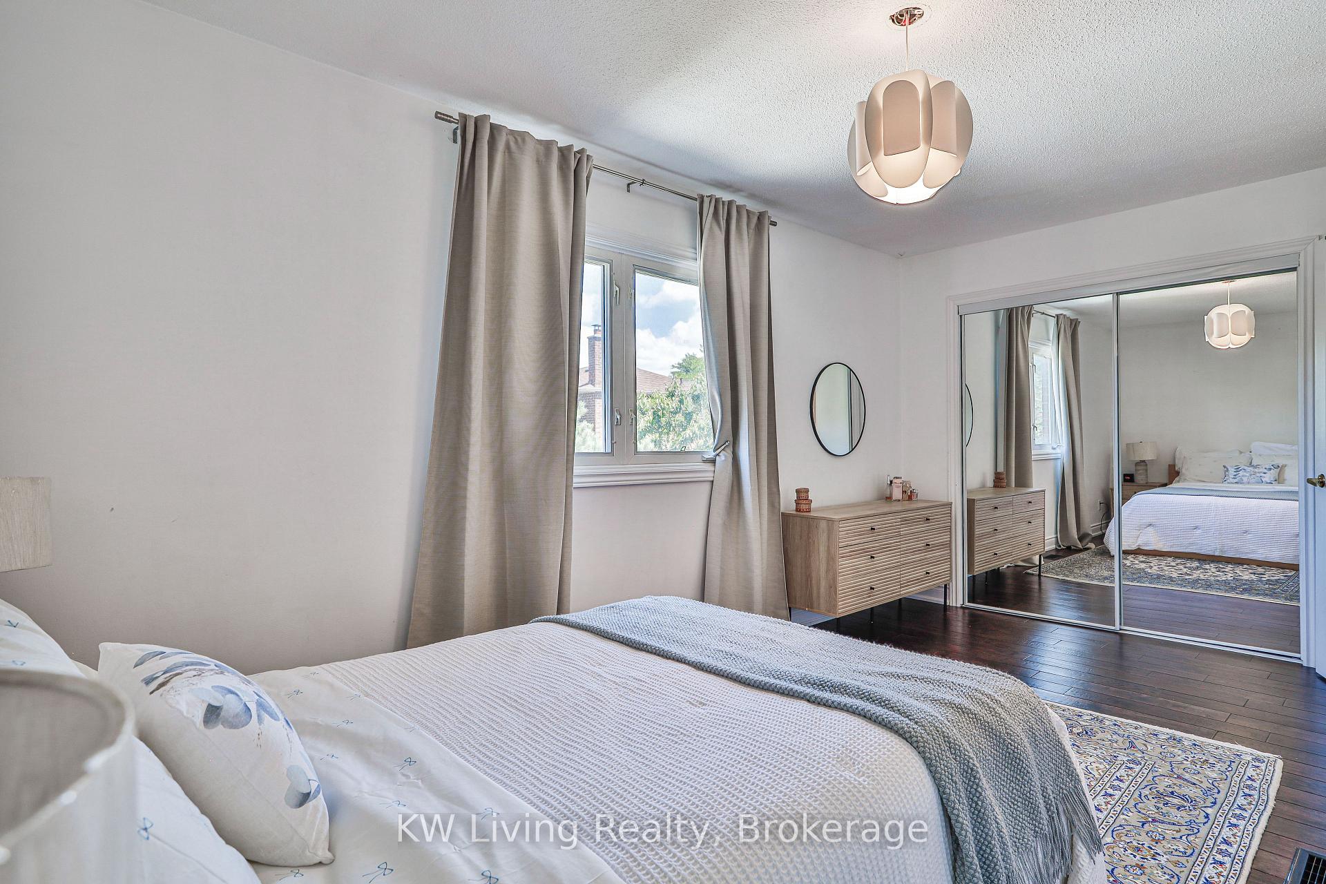 Photo 24 of 28 Jaimie Road, Vaughan, Brownridge — HOMEH