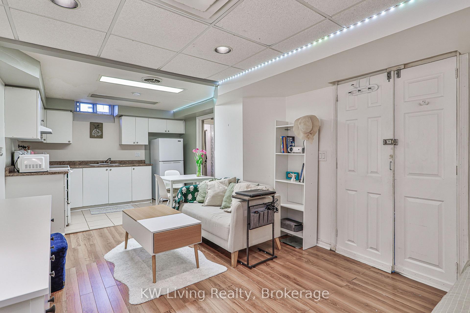 Photo 33 of 28 Jaimie Road, Vaughan, Brownridge — HOMEH