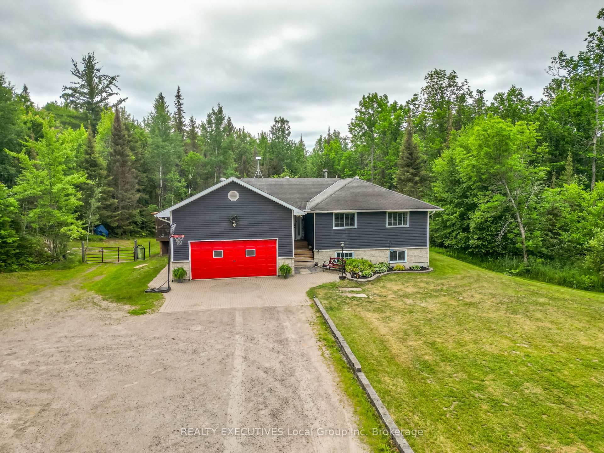 Photo 2 of 863 Highway 654, Callander — HOMEH